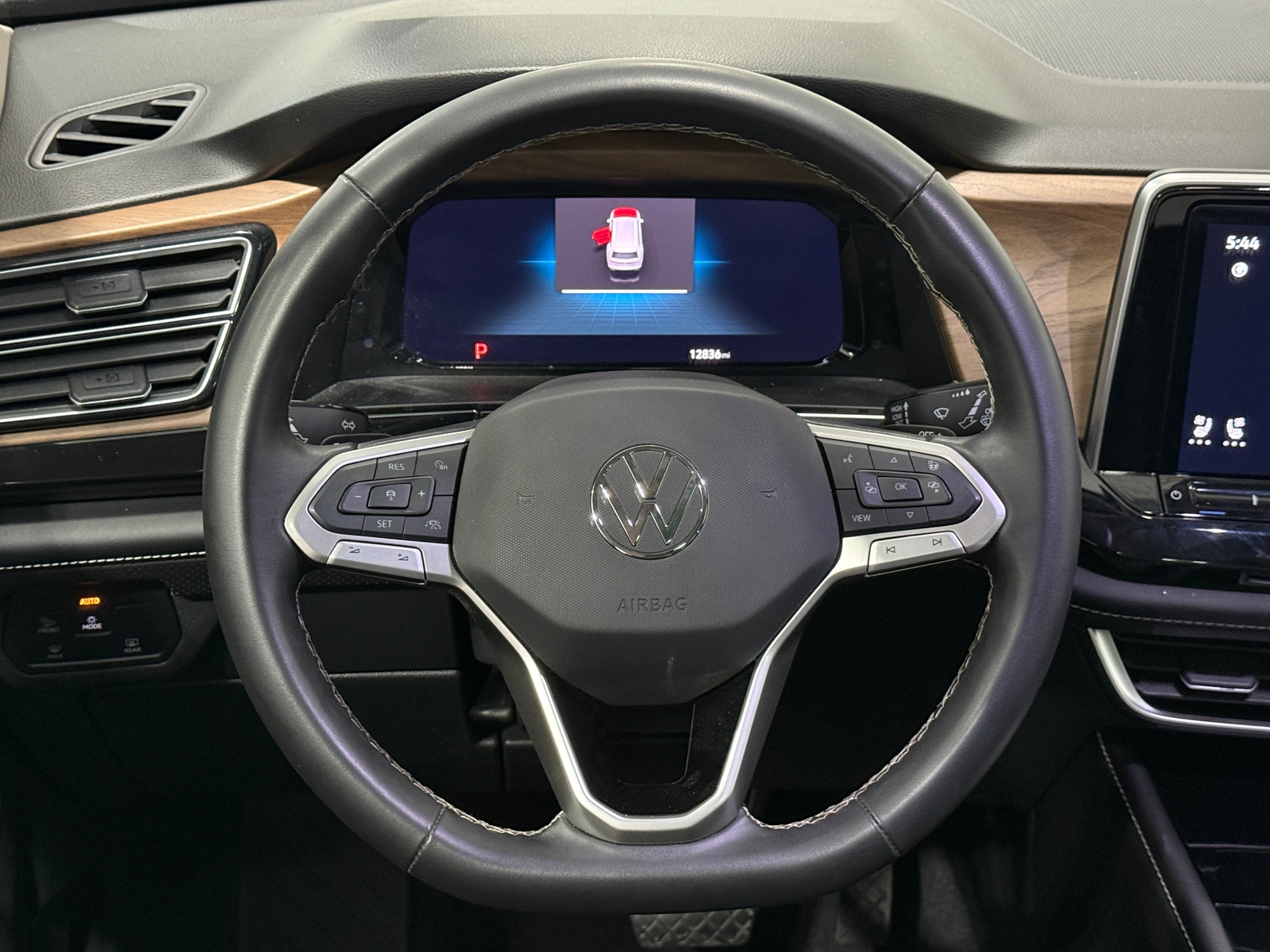 Thumbnail: 2025 Volkswagen Atlas - 4