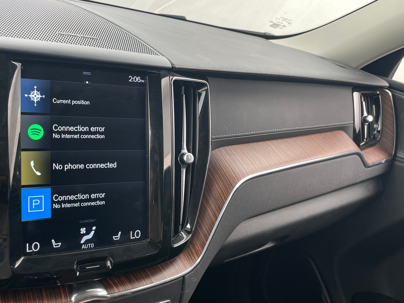 Thumbnail: 2020 Volvo XC60 - 3