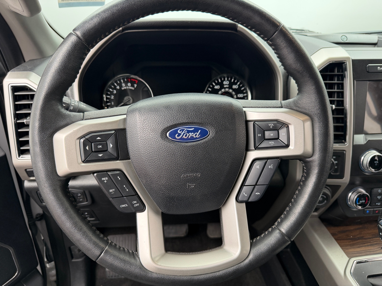 Thumbnail: 2020 Ford Econoline - 4