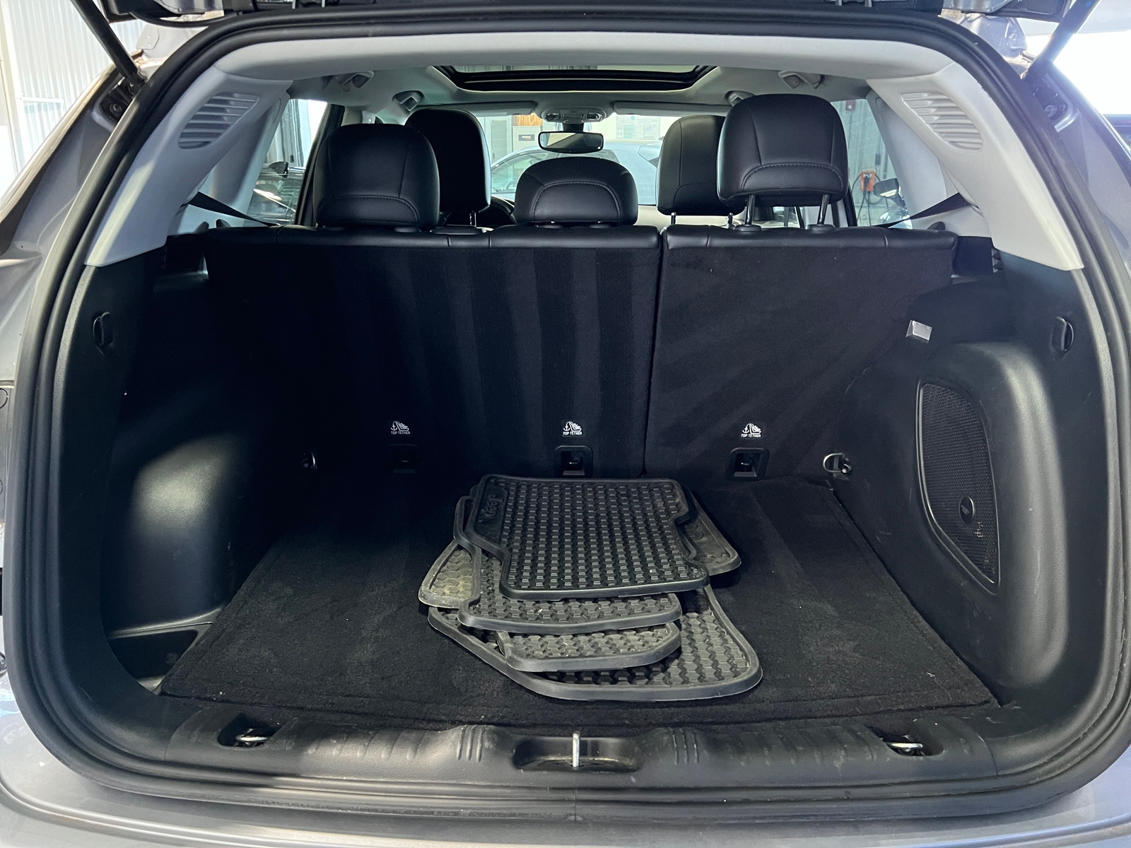 Thumbnail: 2021 Jeep Compass - 7