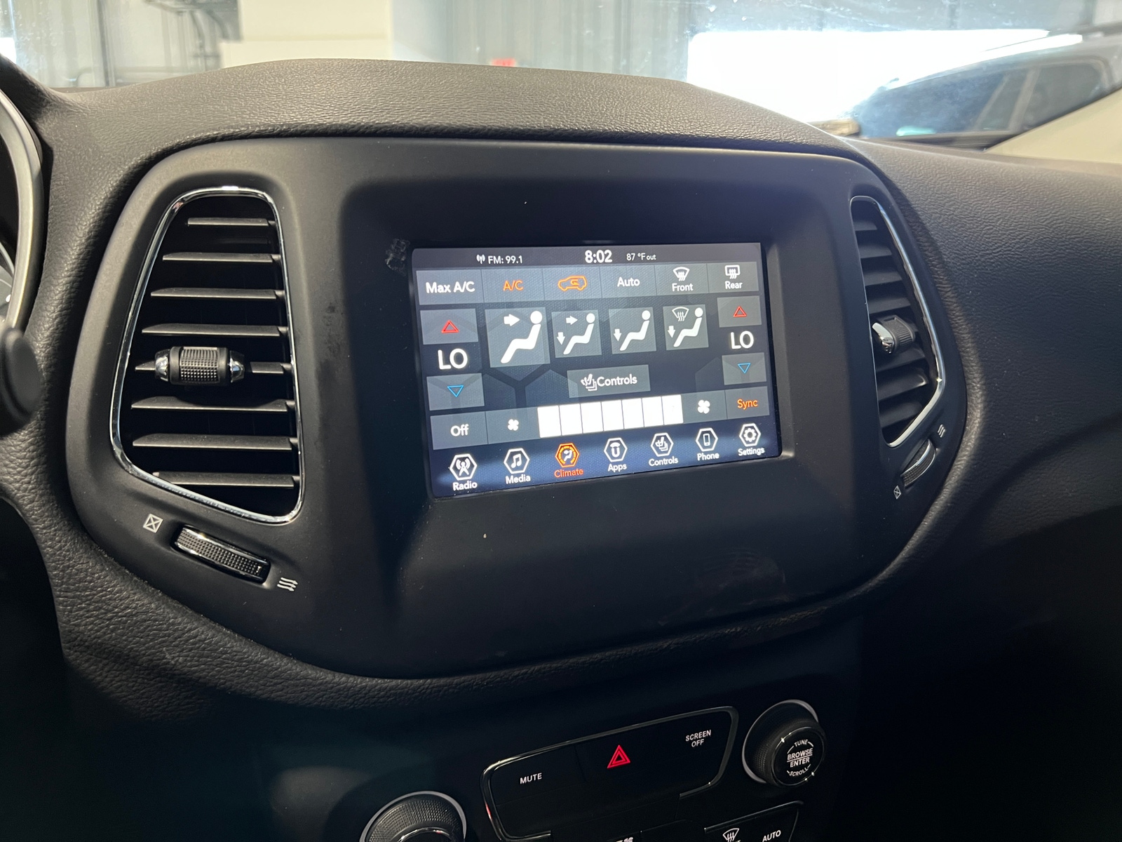 Thumbnail: 2021 Jeep Compass - 4