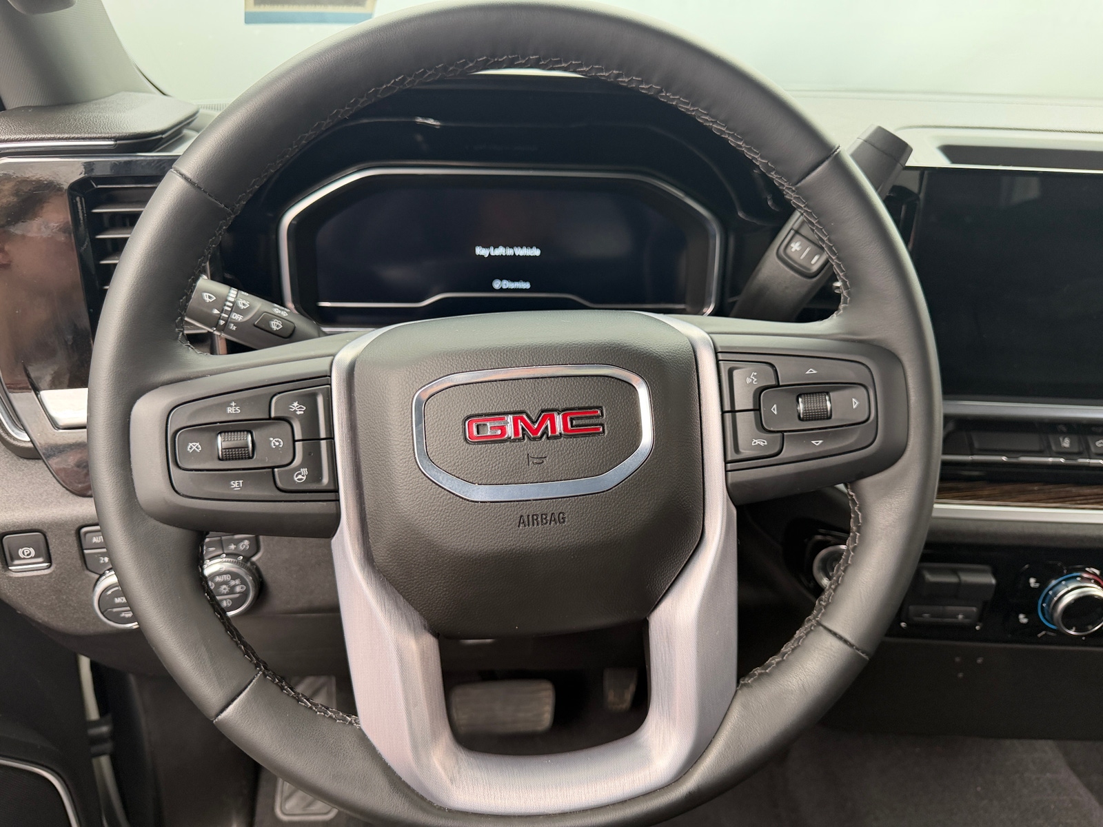 Thumbnail: 2025 GMC Sierra 2500 - 5