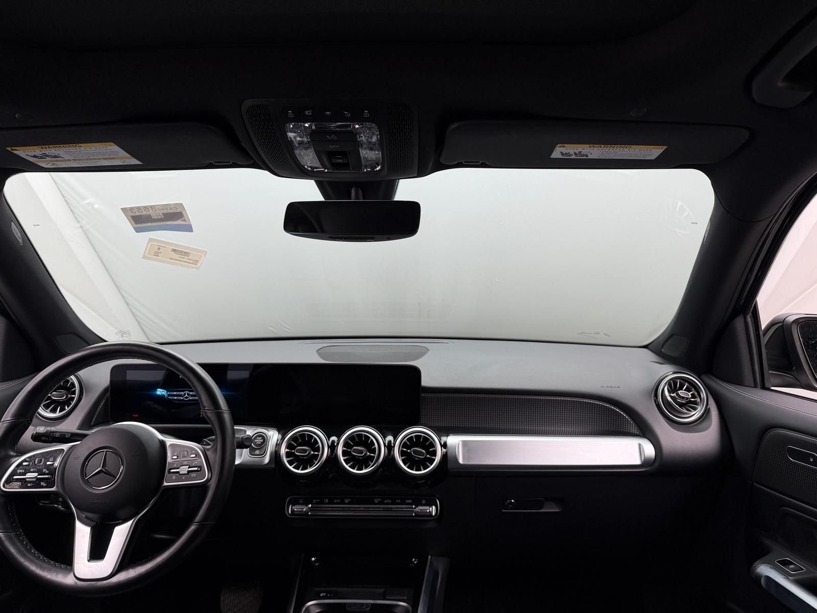 Thumbnail: 2022 Mercedes-Benz GLB - 2