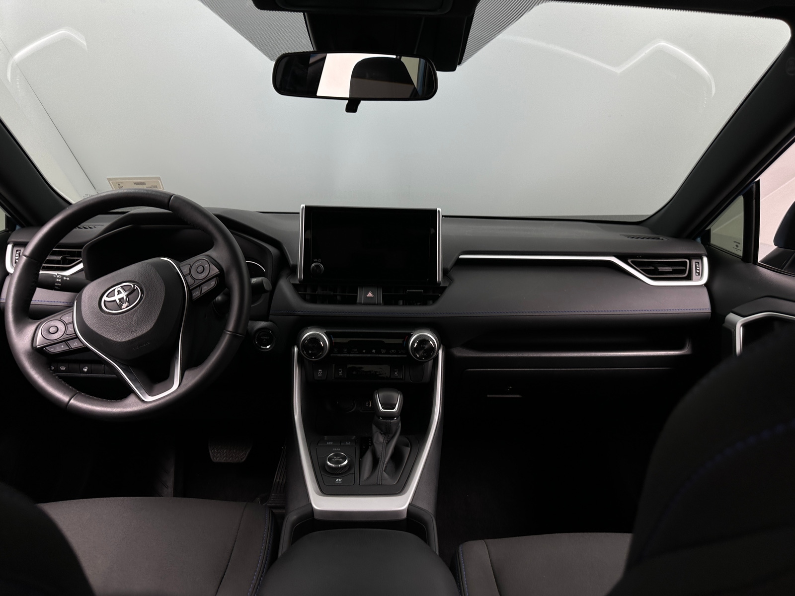 Thumbnail: 2023 Toyota RAV4 - 3