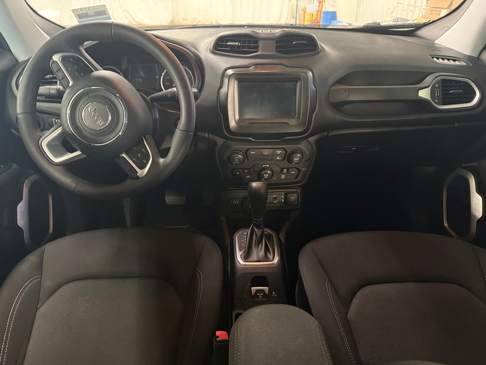 Thumbnail: 2021 Jeep Renegade - 3
