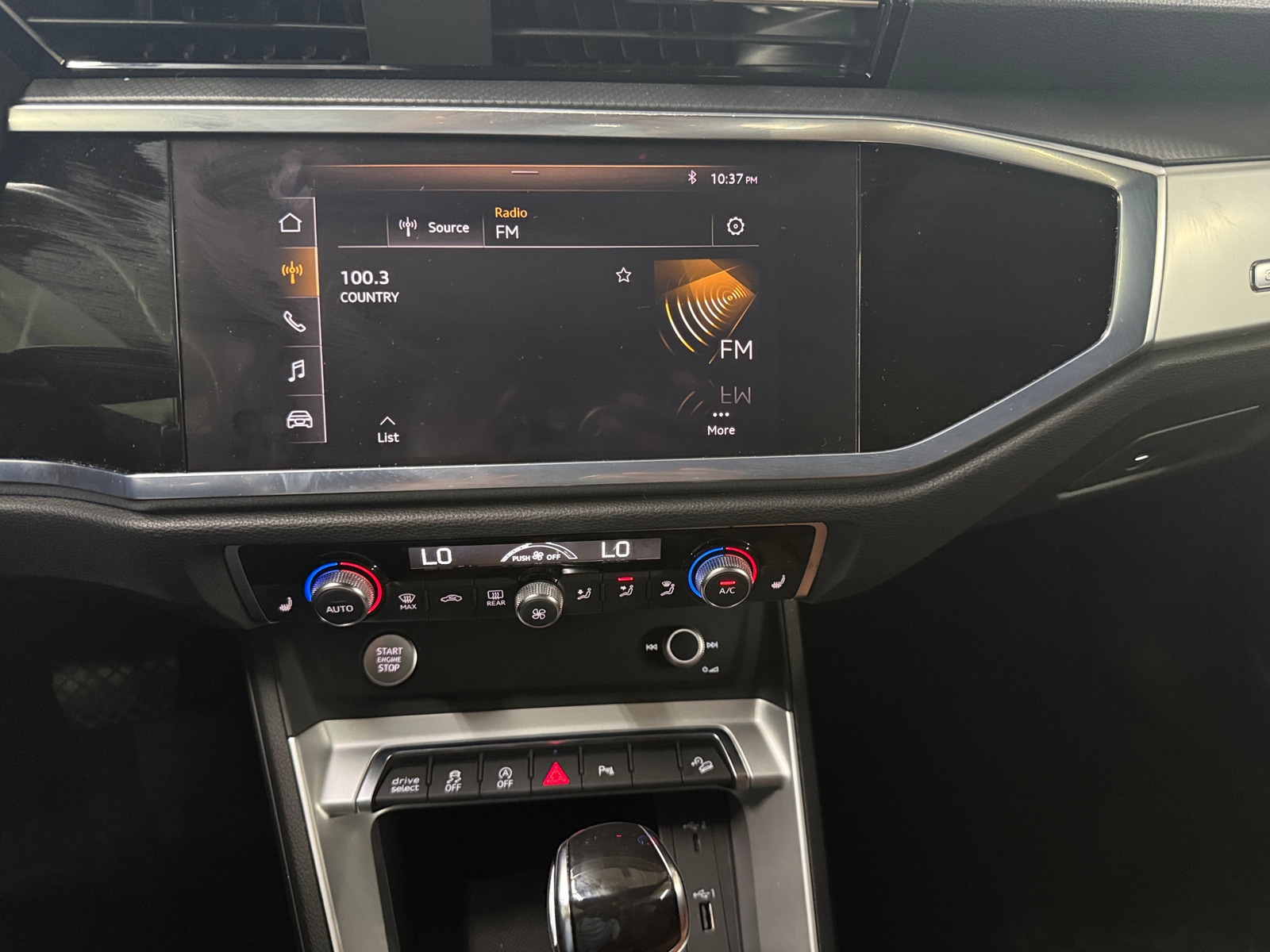 Thumbnail: 2020 Audi Q3 - 3