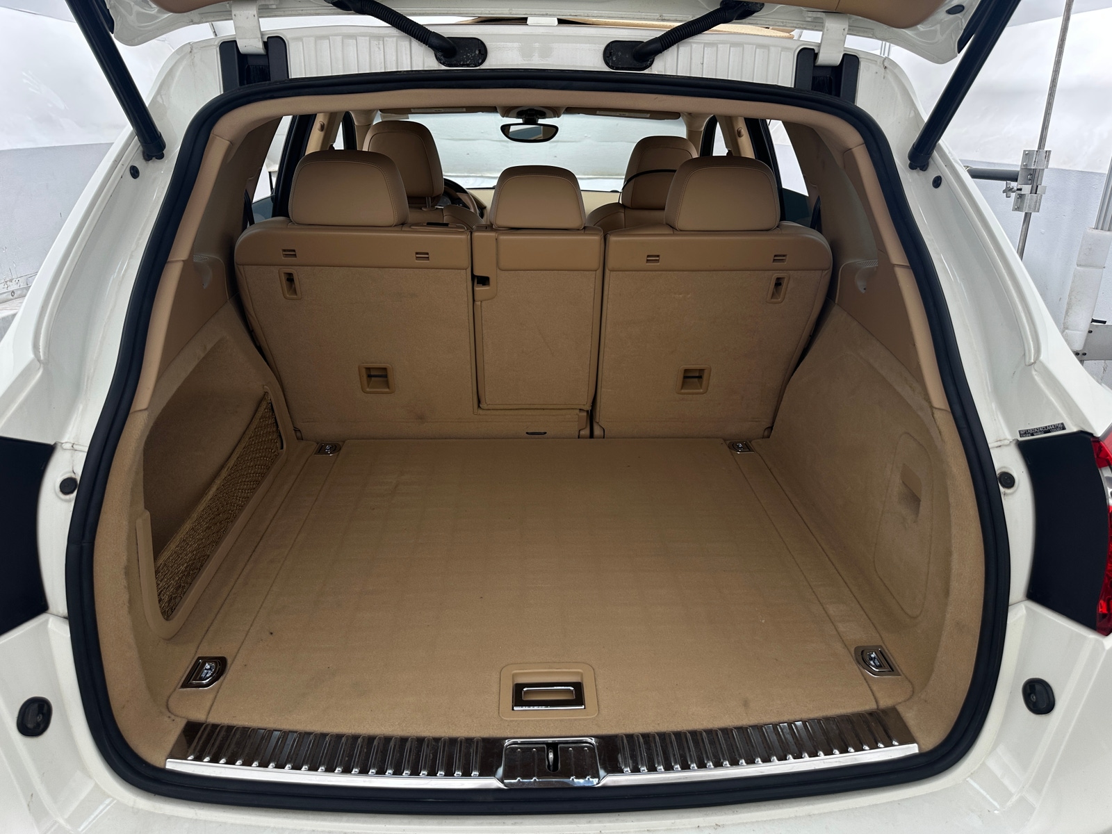 Thumbnail: 2012 Porsche Cayenne - 6