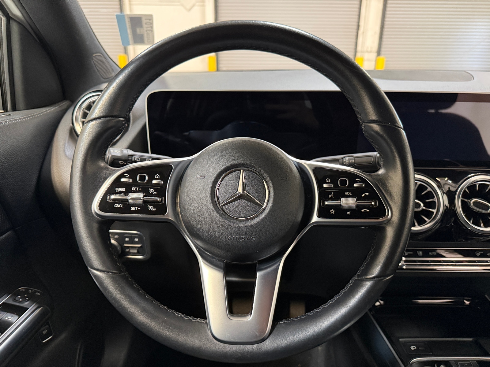Thumbnail: 2021 Mercedes-Benz GLA - 4