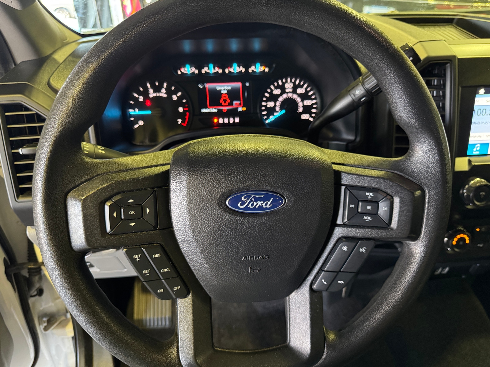 Thumbnail: 2019 Ford Econoline - 5