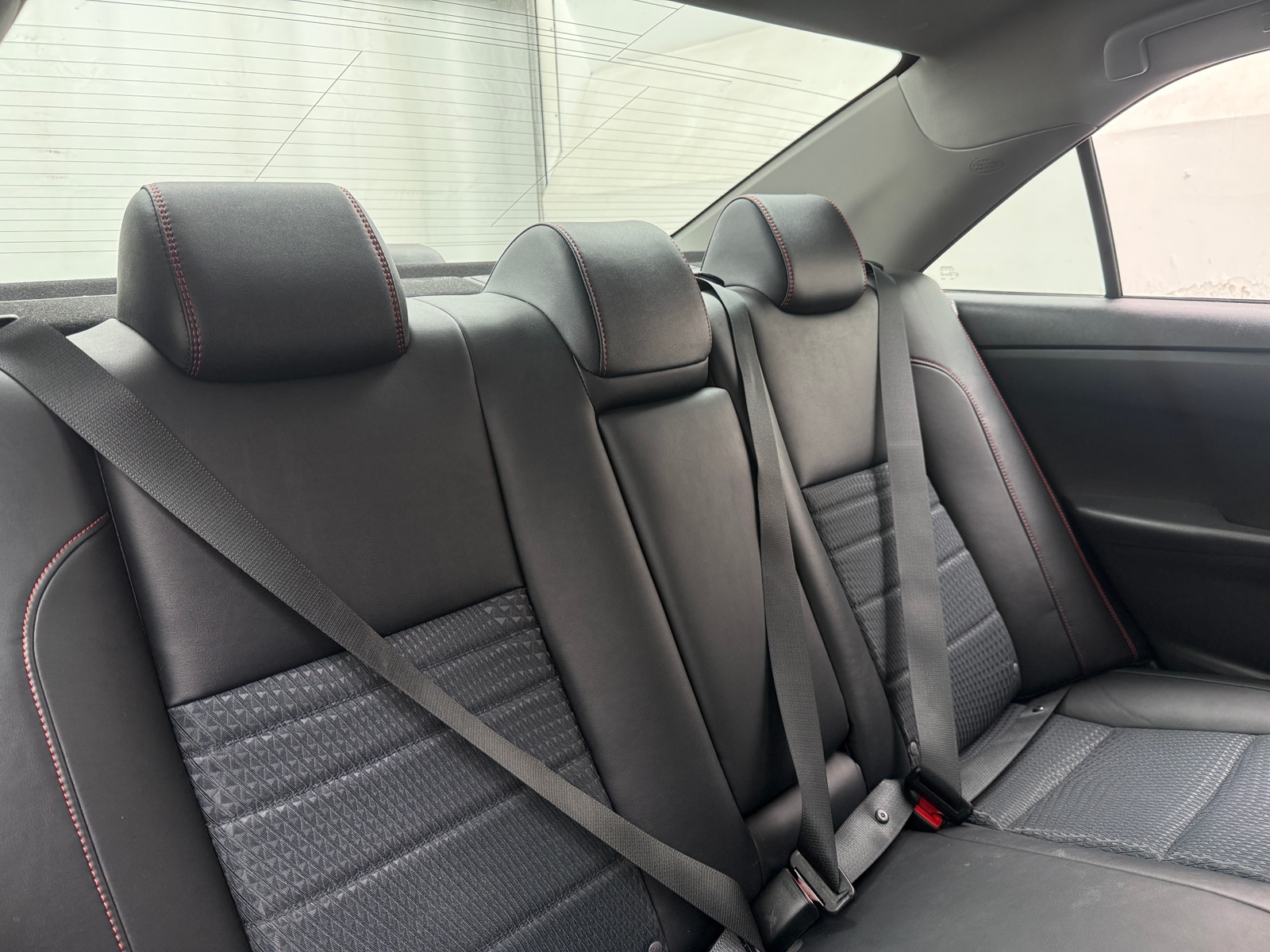 Thumbnail: 2015 Toyota Camry - 6