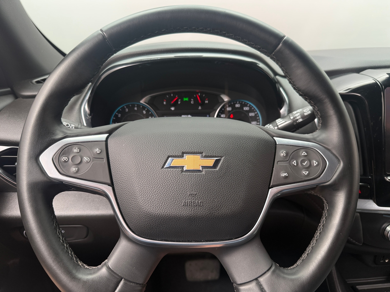 Thumbnail: 2023 Chevrolet Traverse - 5