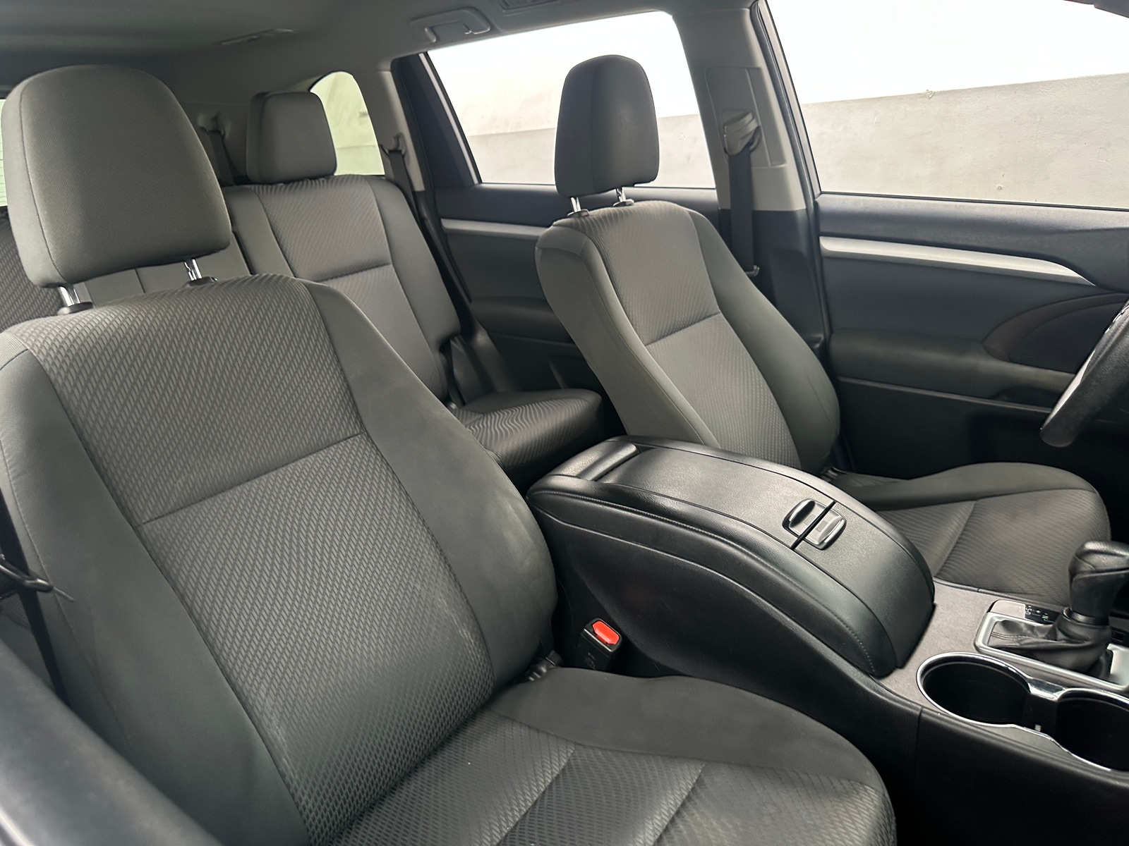 Thumbnail: 2018 Toyota Highlander - 2