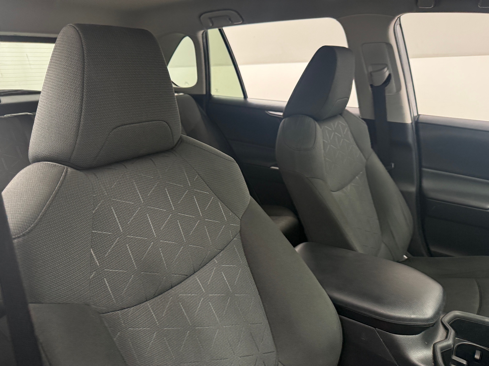 Thumbnail: 2022 Toyota RAV4 - 2