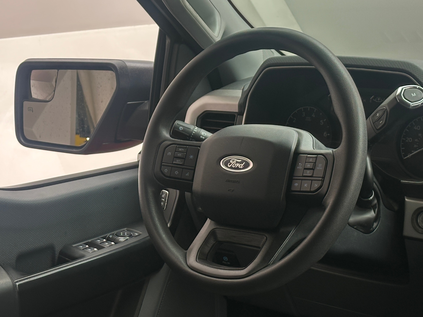 Thumbnail: 2022 Ford Econoline - 5