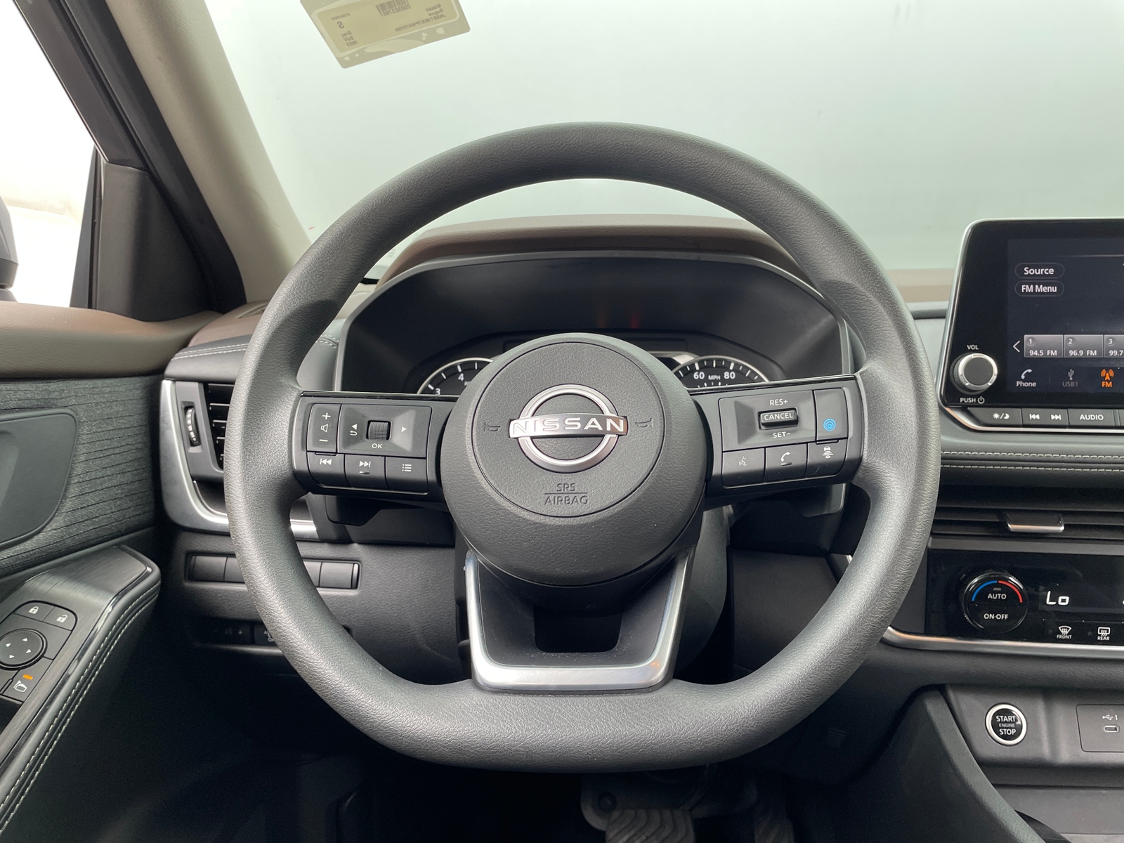 Thumbnail: 2023 Nissan Rogue - 5
