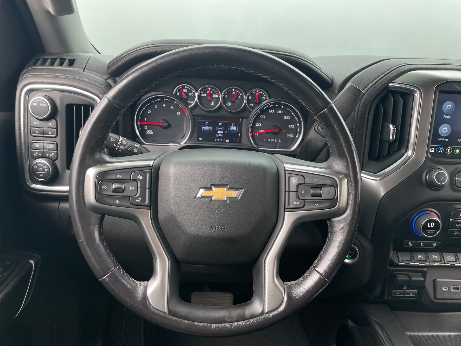 Thumbnail: 2021 Chevrolet Silverado 1500 - 4