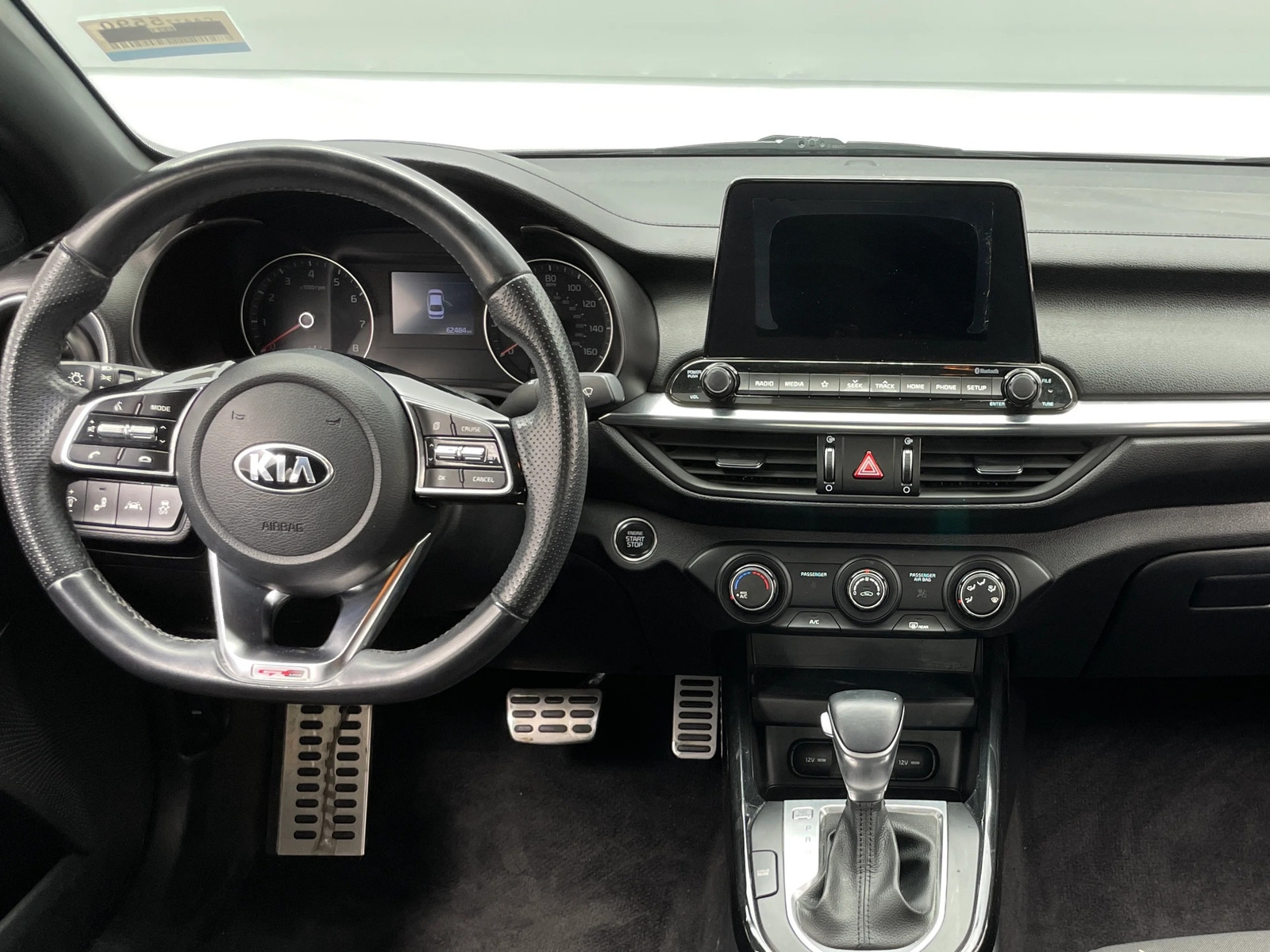 Thumbnail: 2020 Kia Forte - 3