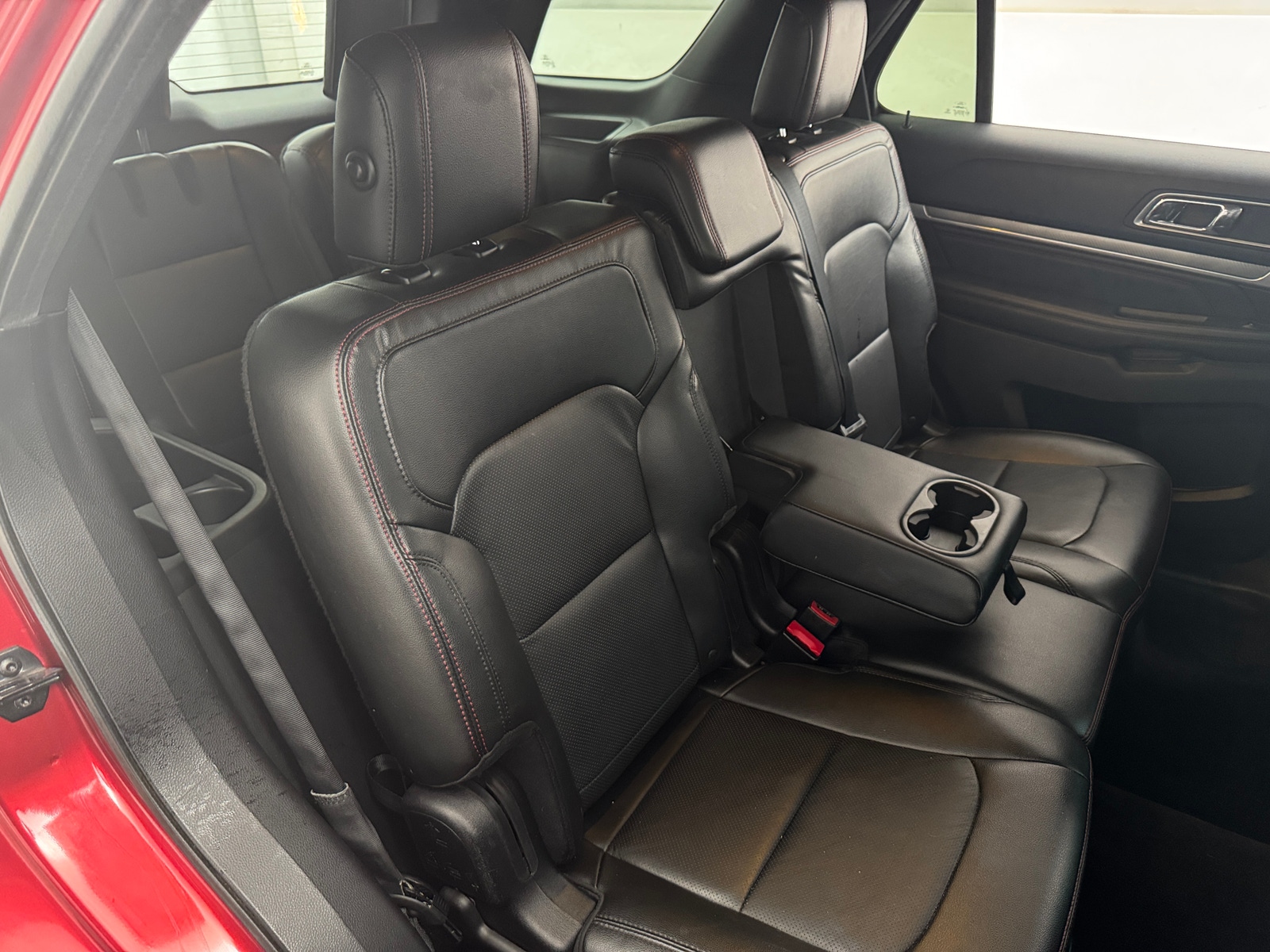 Thumbnail: 2016 Ford Explorer - 5