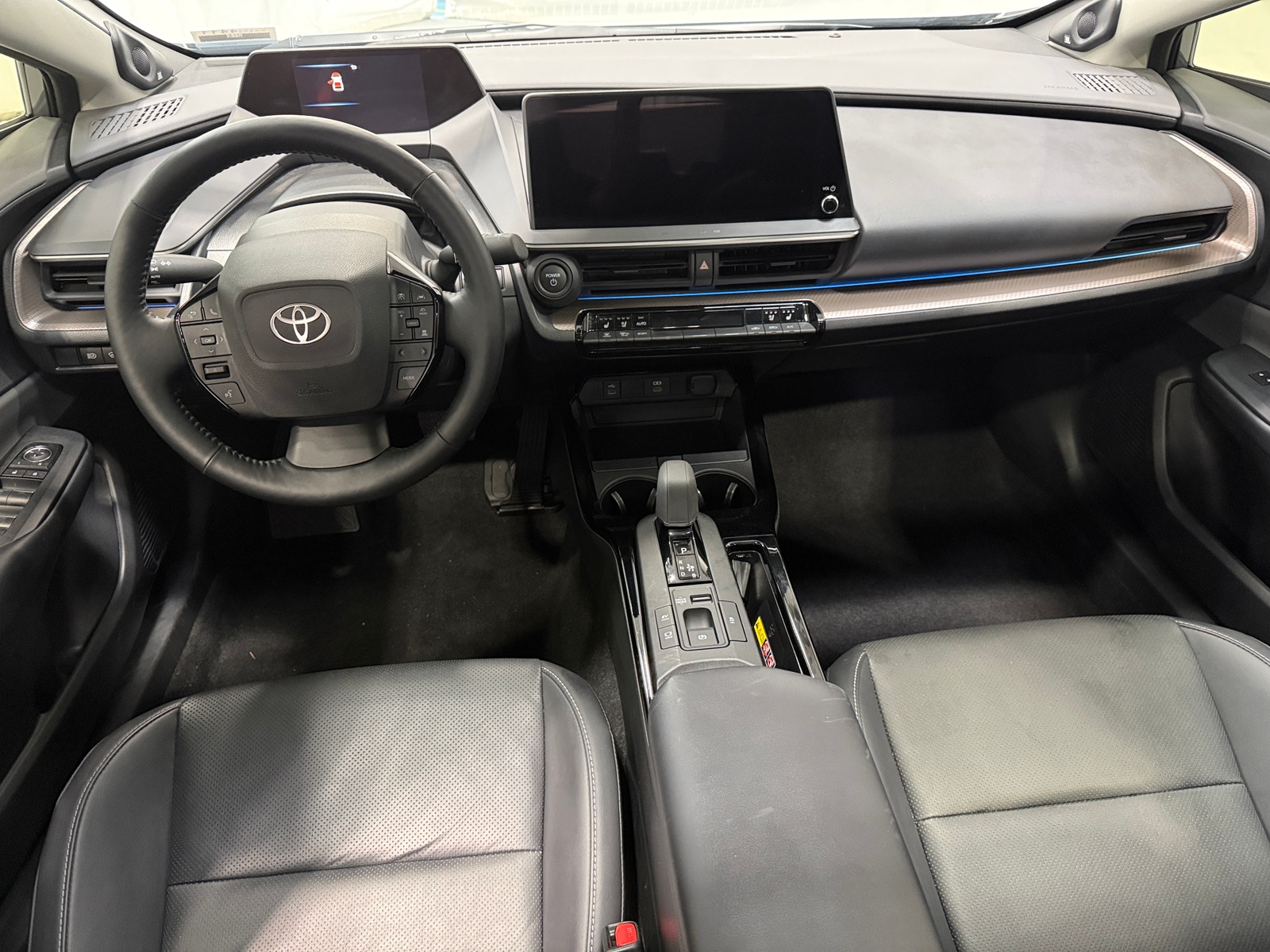 Thumbnail: 2023 Toyota Prius - 3