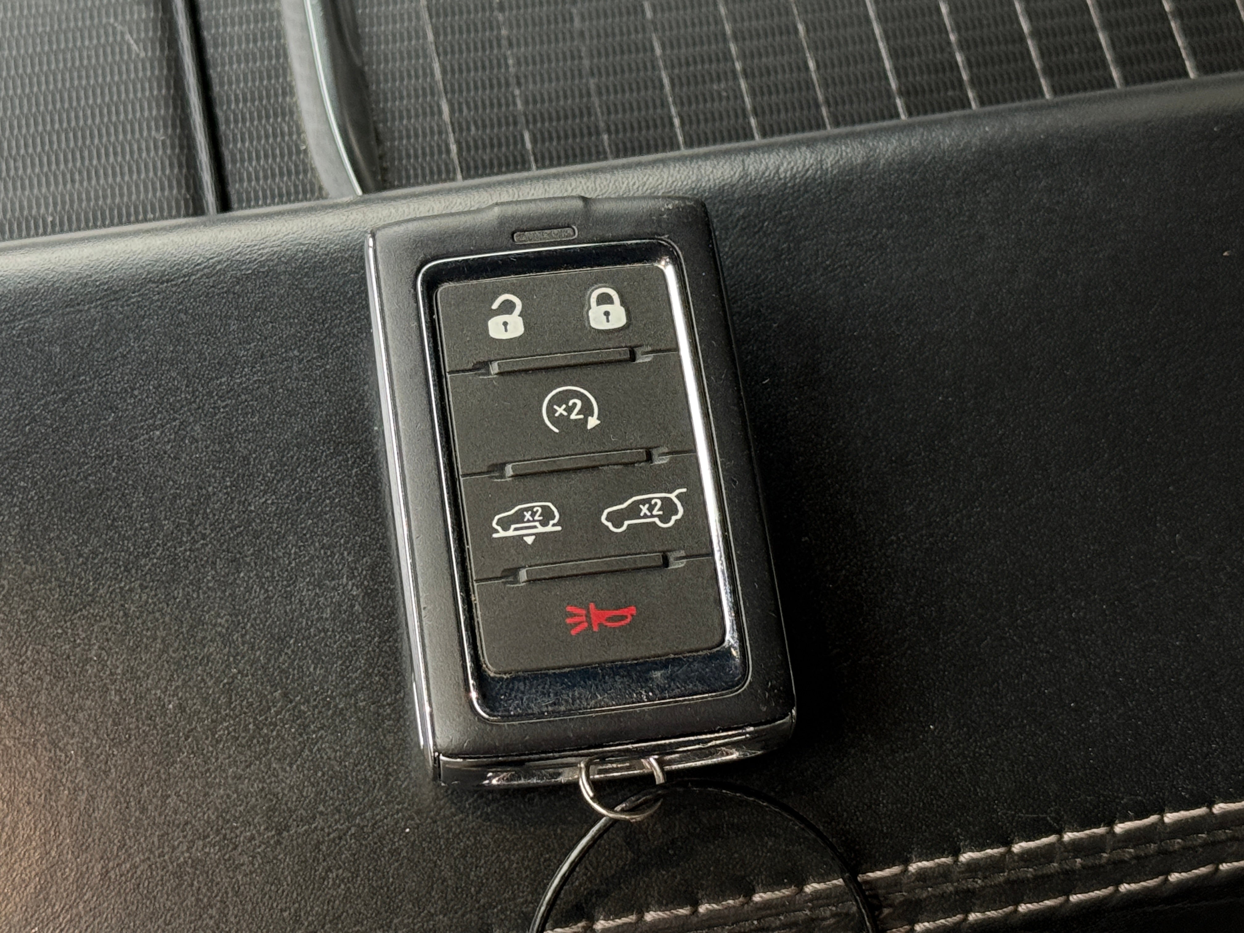 2024 Jeep Grand Wagoneer L Series II - Photo 15