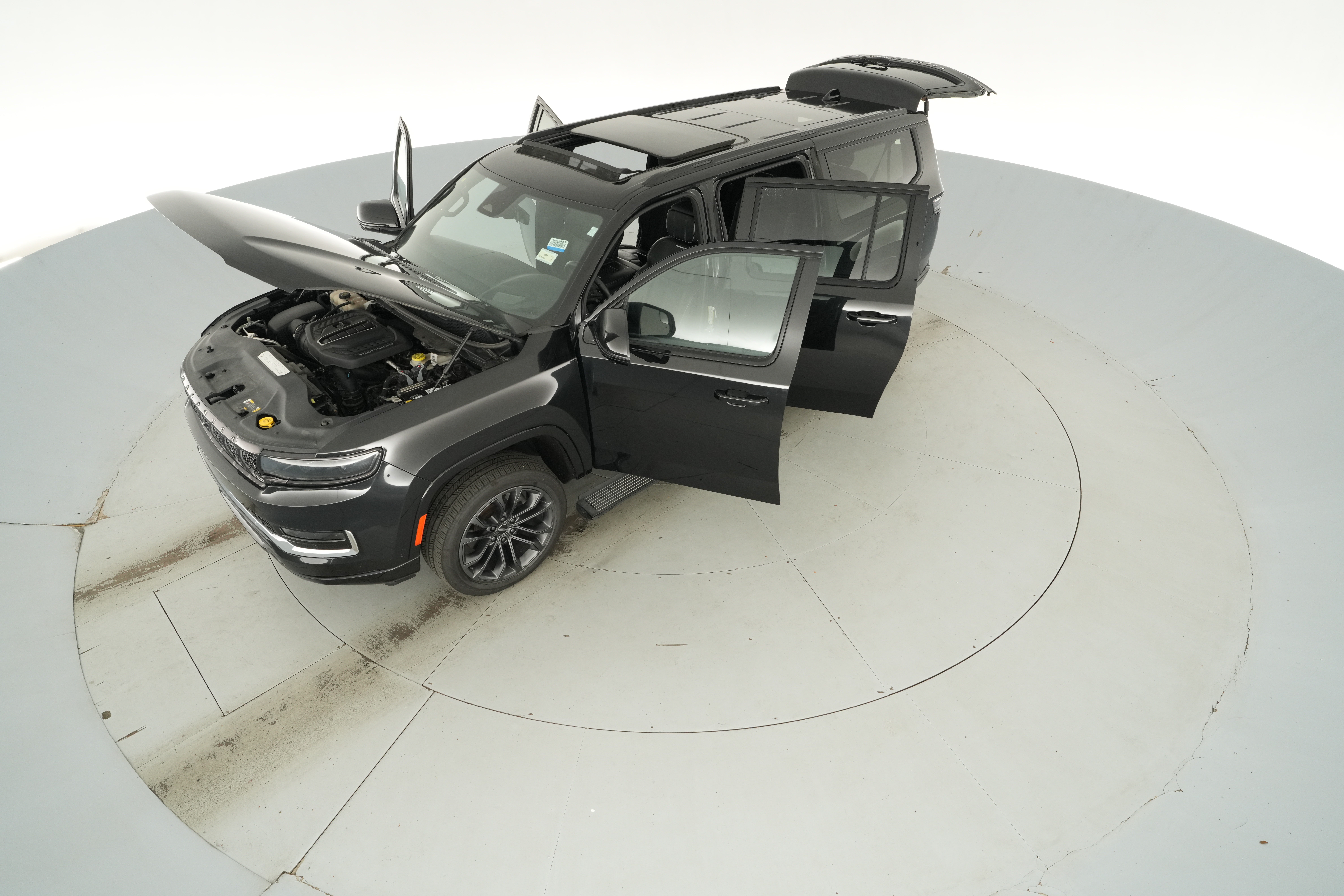 2024 Jeep Grand Wagoneer L Series II - Photo 37