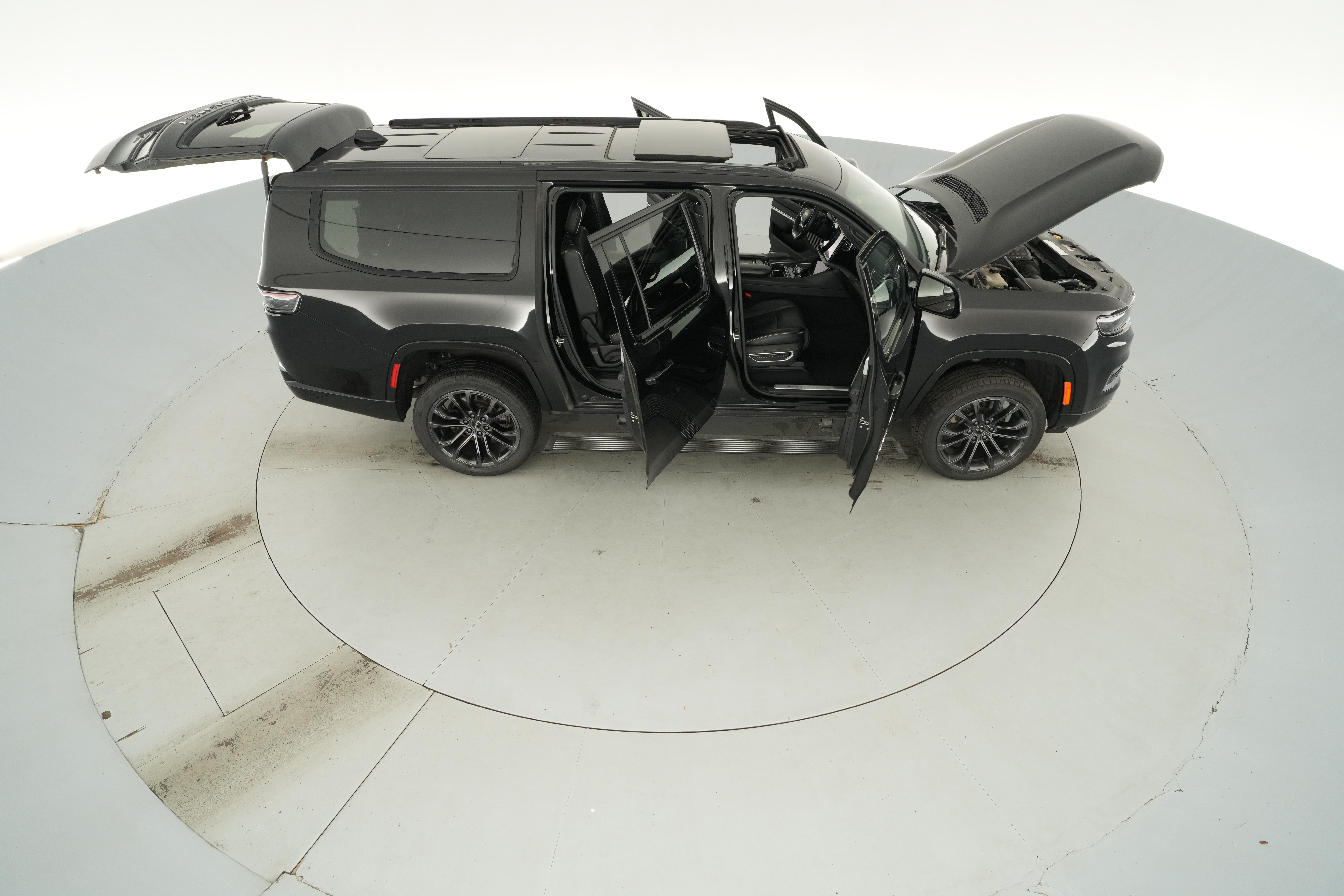 2024 Jeep Grand Wagoneer L Series II - Photo 47