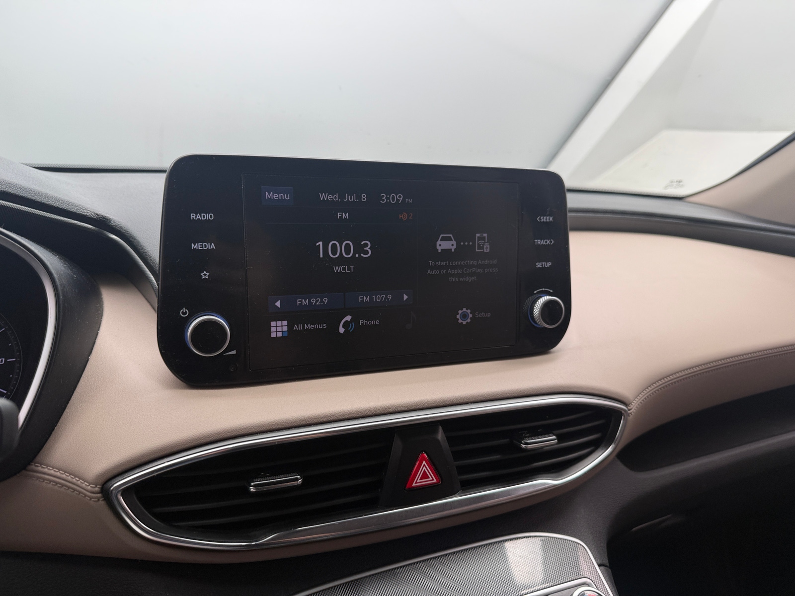 Thumbnail: 2023 Hyundai Santa Fe - 4