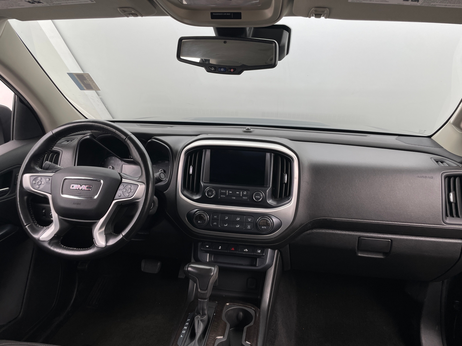 Thumbnail: 2017 GMC Canyon - 3