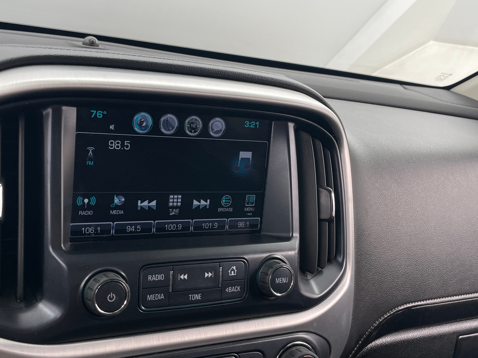 Thumbnail: 2017 GMC Canyon - 4