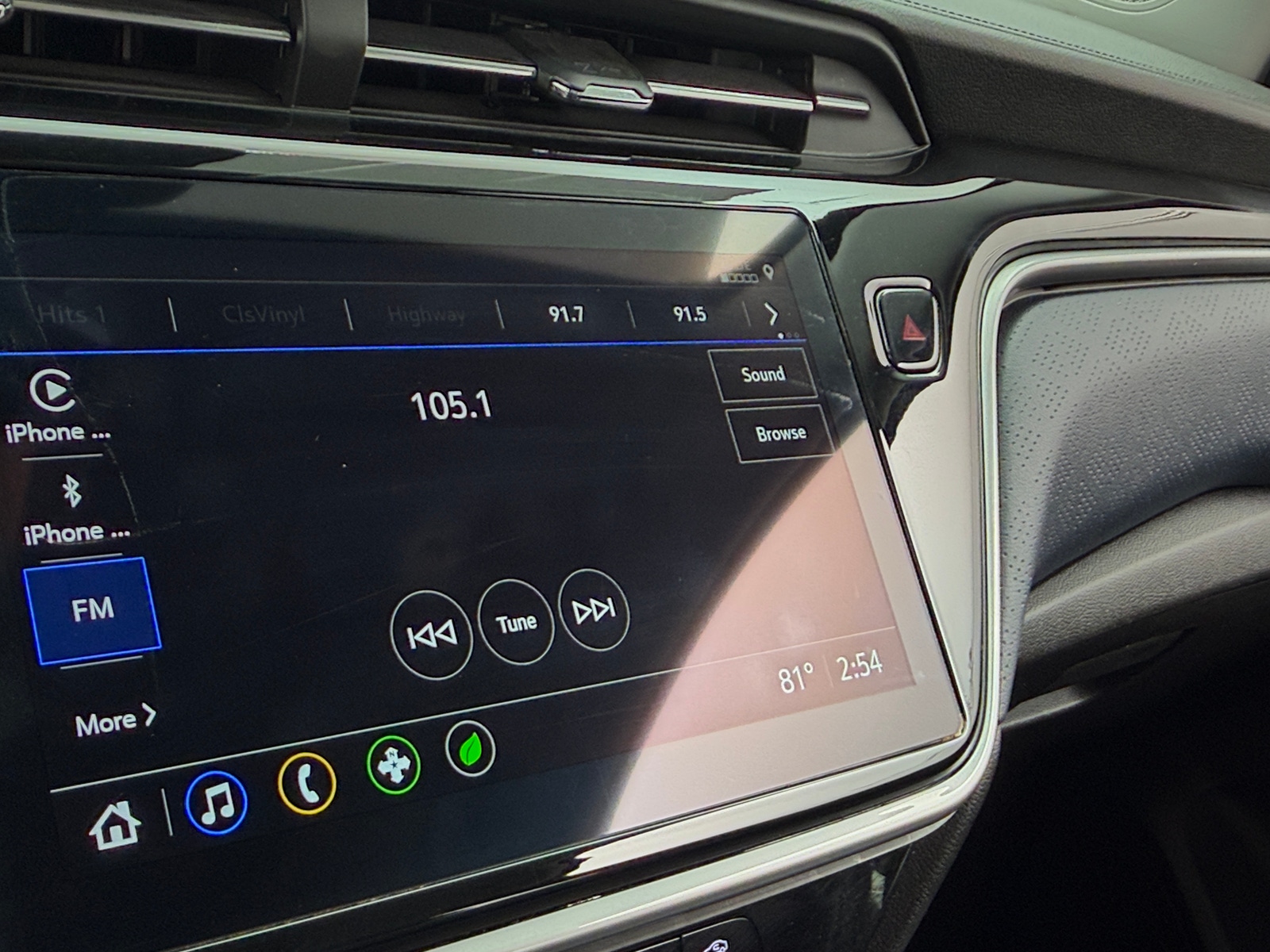 Thumbnail: 2023 Chevrolet Bolt EUV - 4