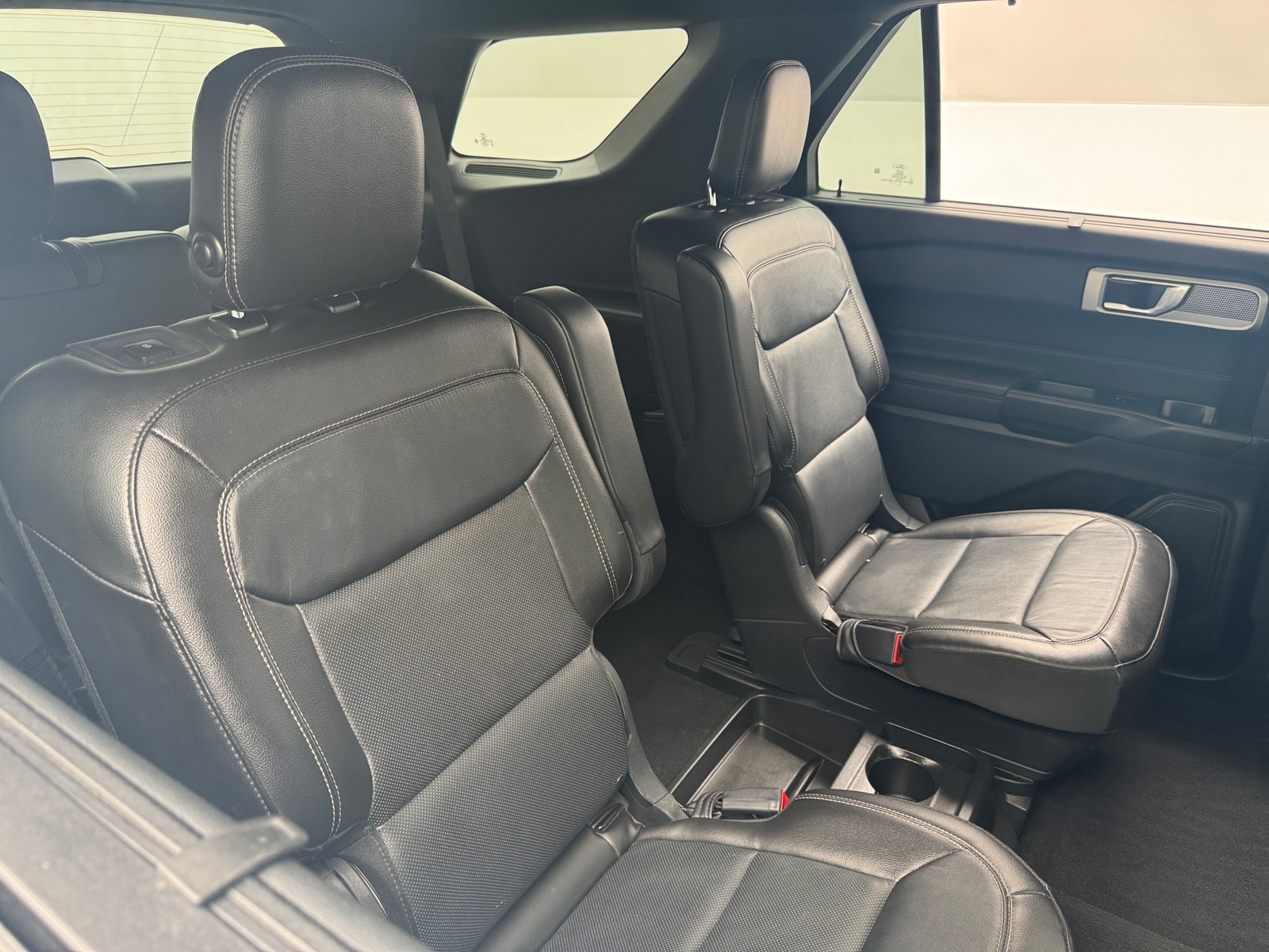 Thumbnail: 2020 Ford Explorer - 5
