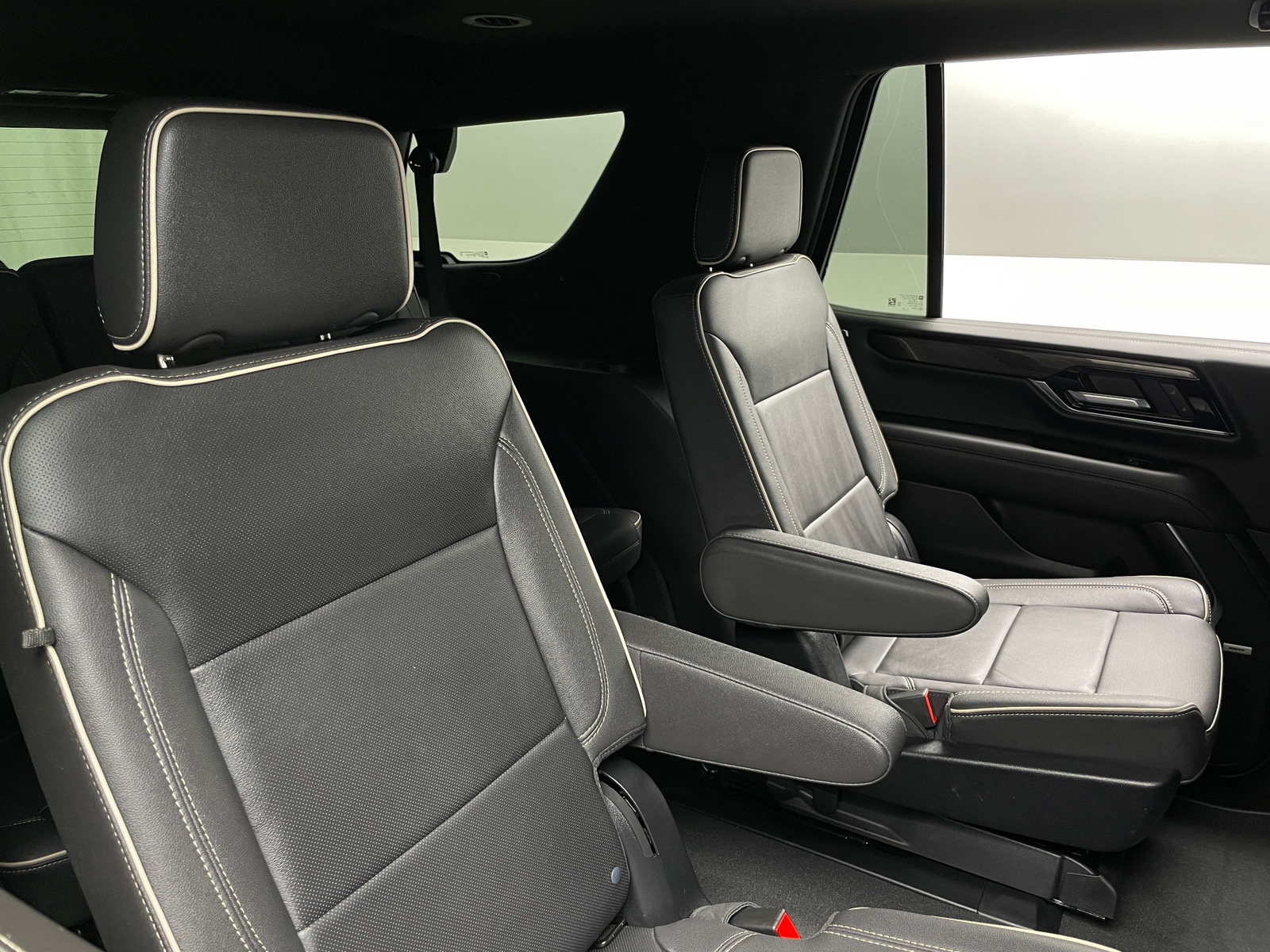 Thumbnail: 2025 GMC Yukon - 5