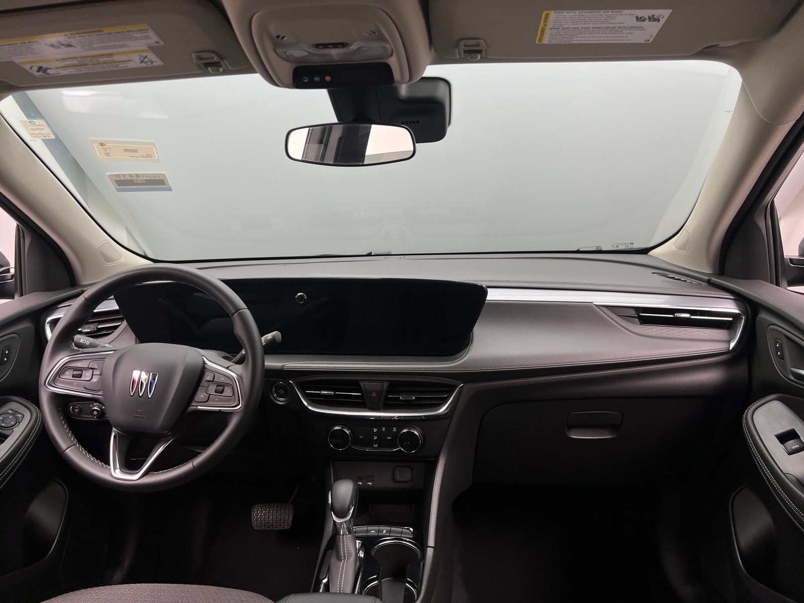 Thumbnail: 2025 Buick Encore GX - 3