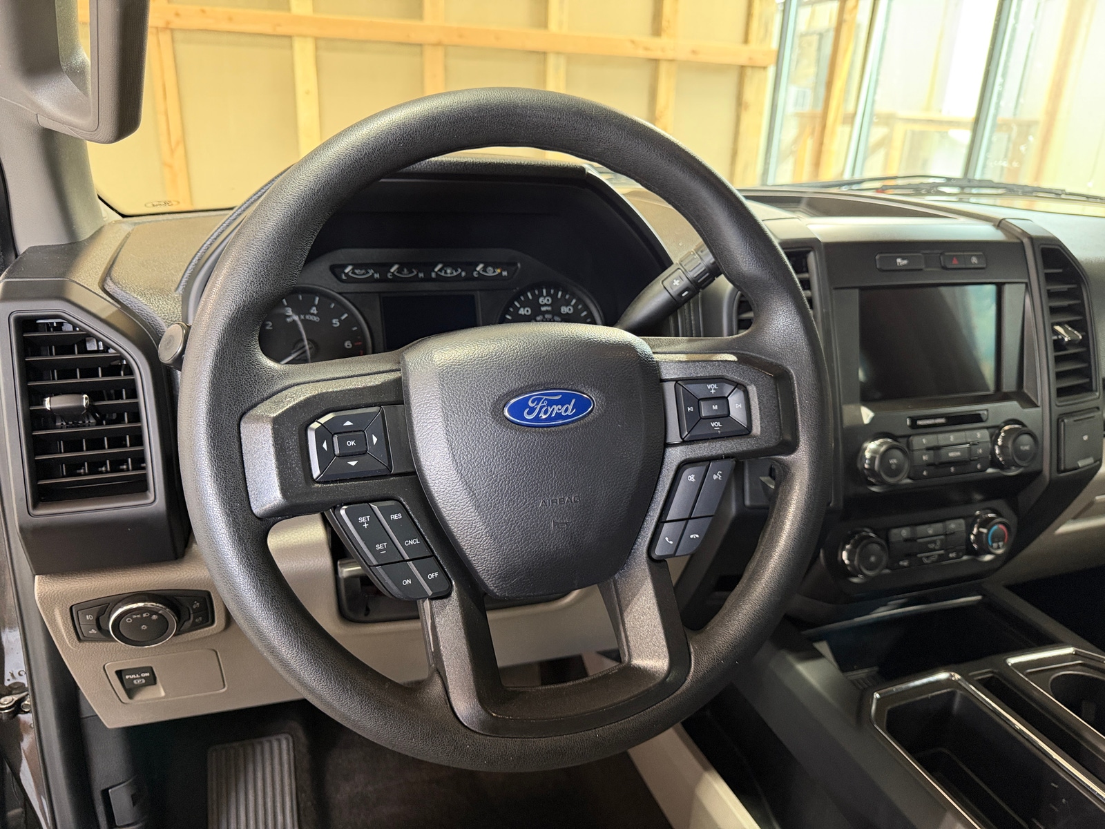 Thumbnail: 2020 Ford Econoline - 5