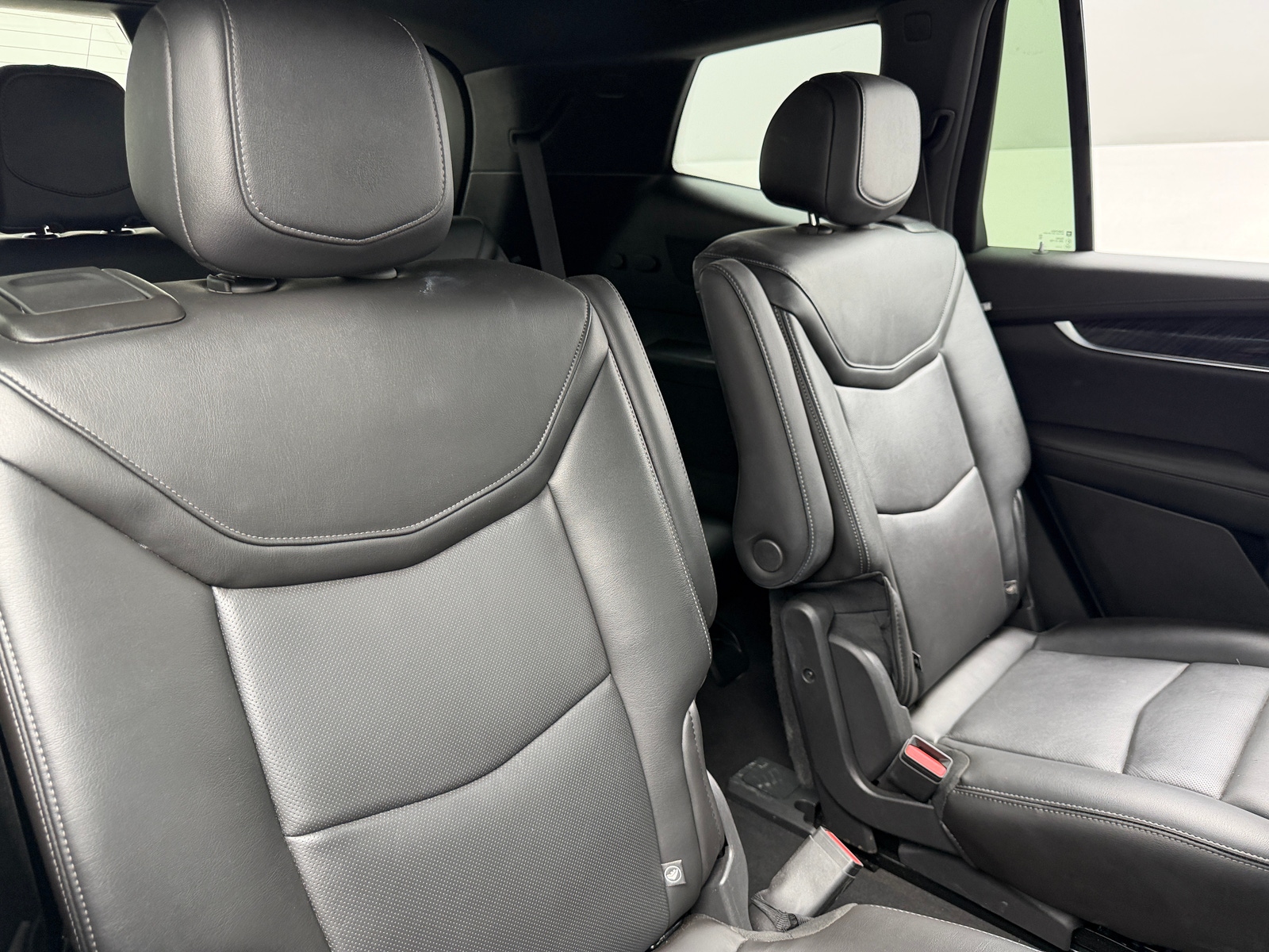 Thumbnail: 2023 Cadillac XT6 - 5
