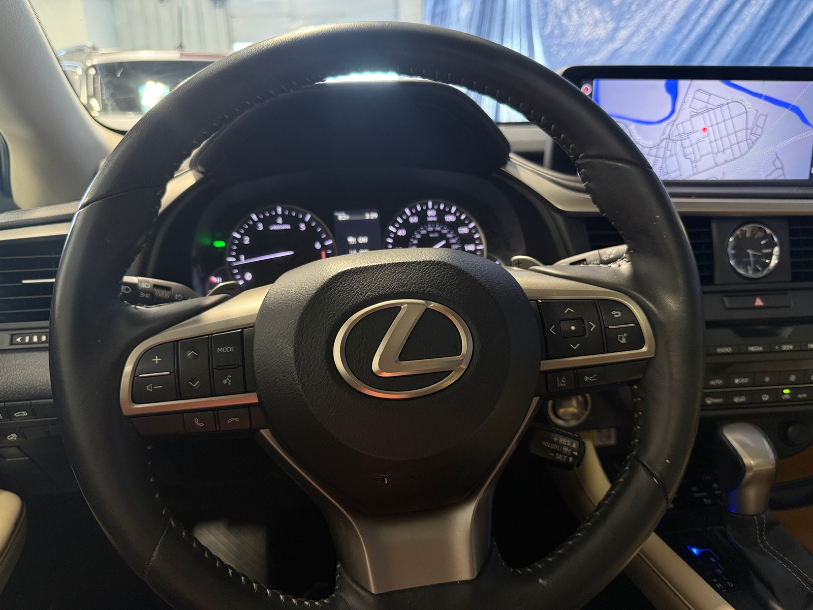 Thumbnail: 2022 Lexus RX - 4