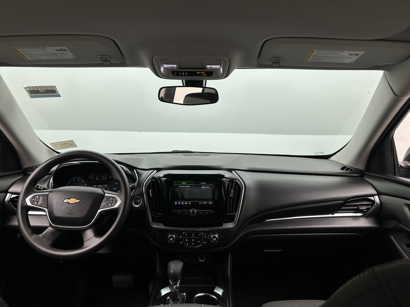 Thumbnail: 2021 Chevrolet Traverse - 3
