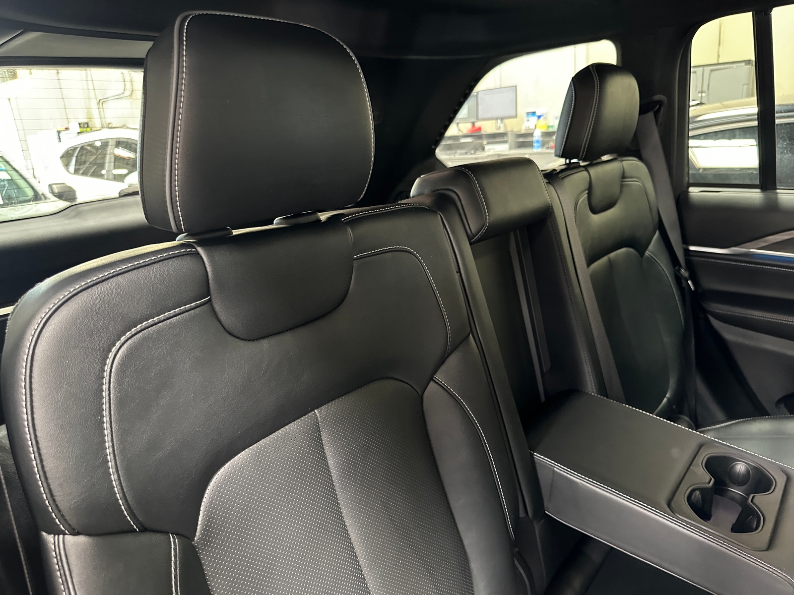 Thumbnail: 2022 Jeep Grand Cherokee - 5