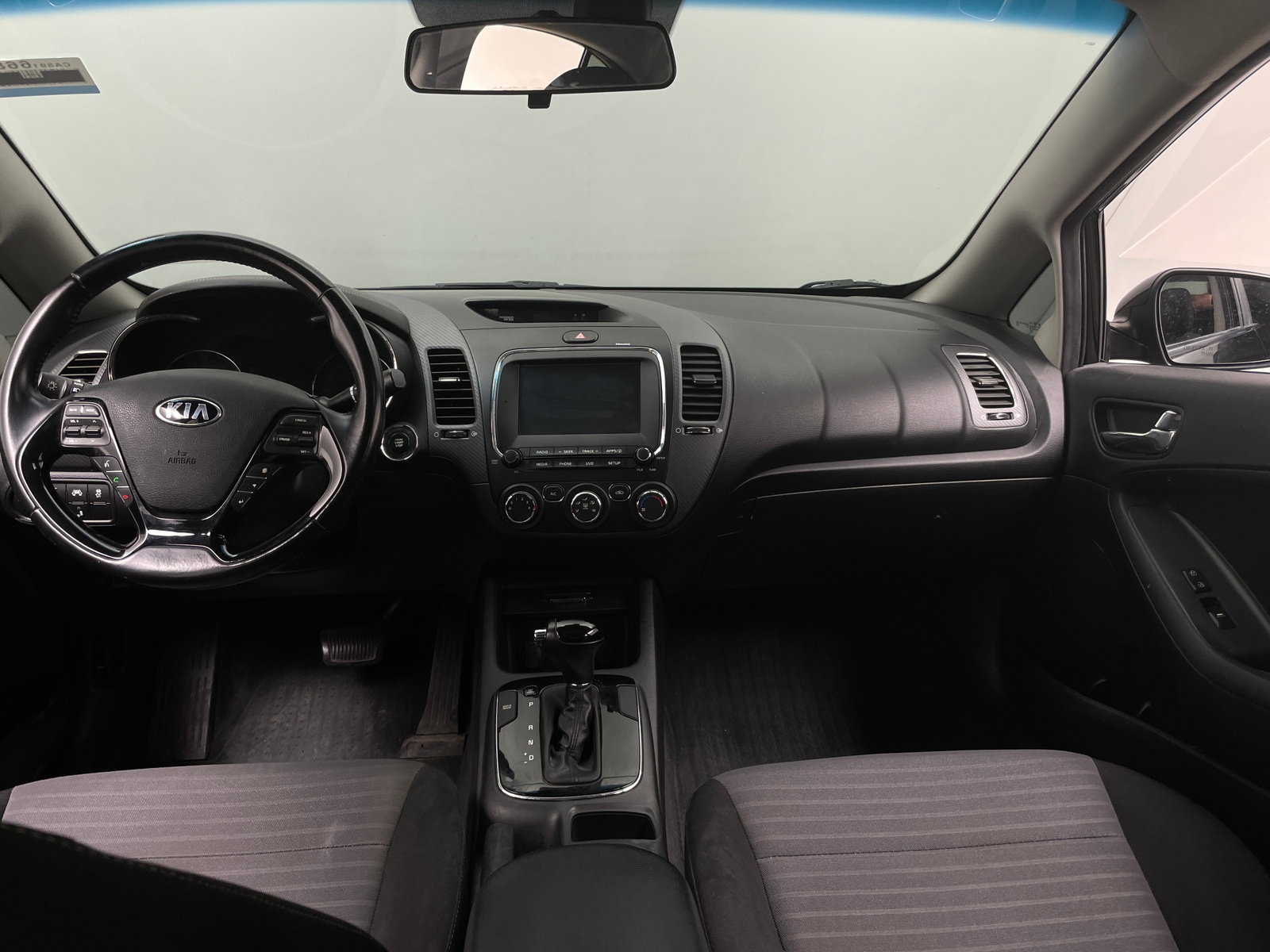 Thumbnail: 2018 Kia Forte - 3