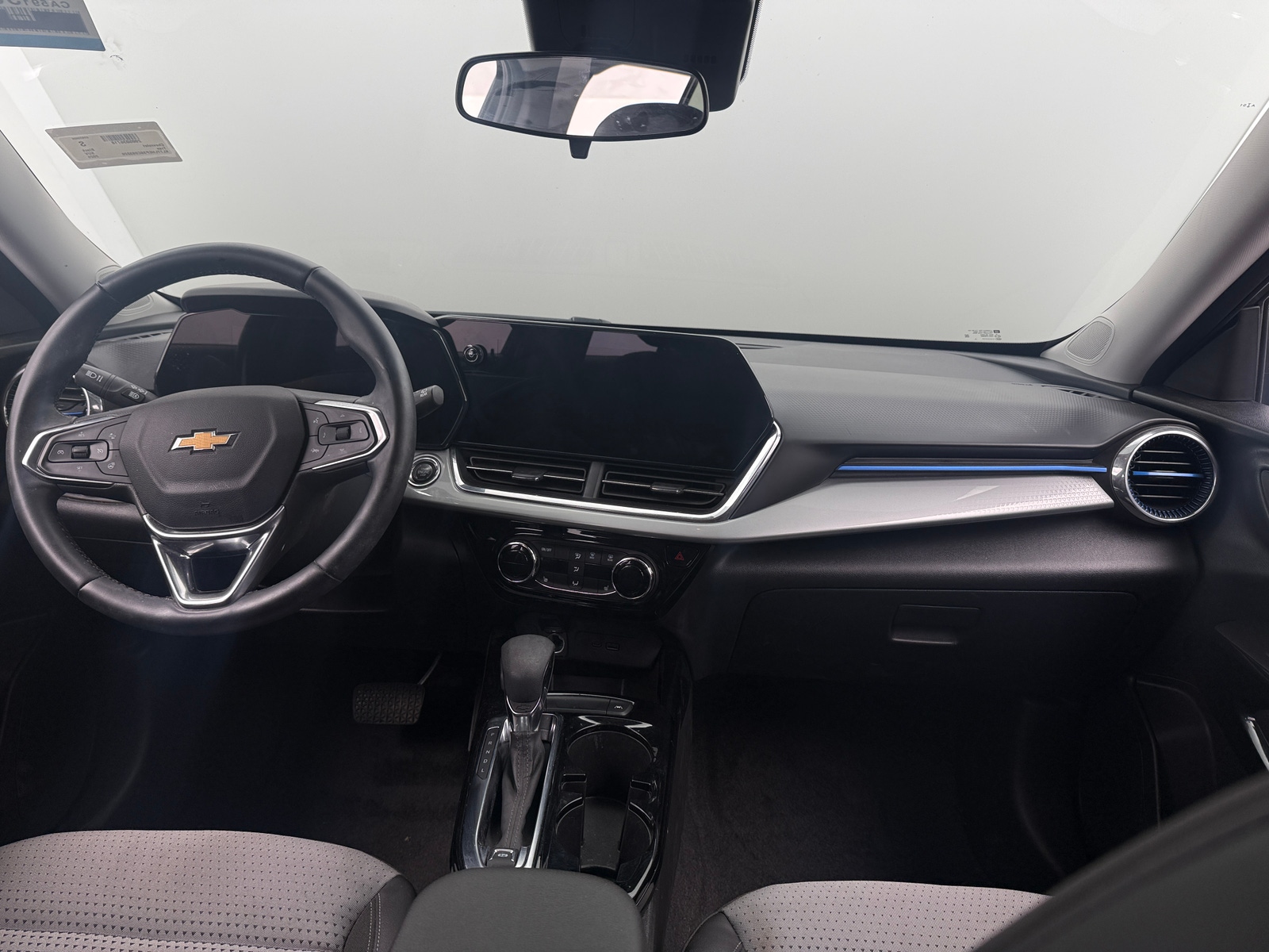 Thumbnail: 2025 Chevrolet Trax - 3