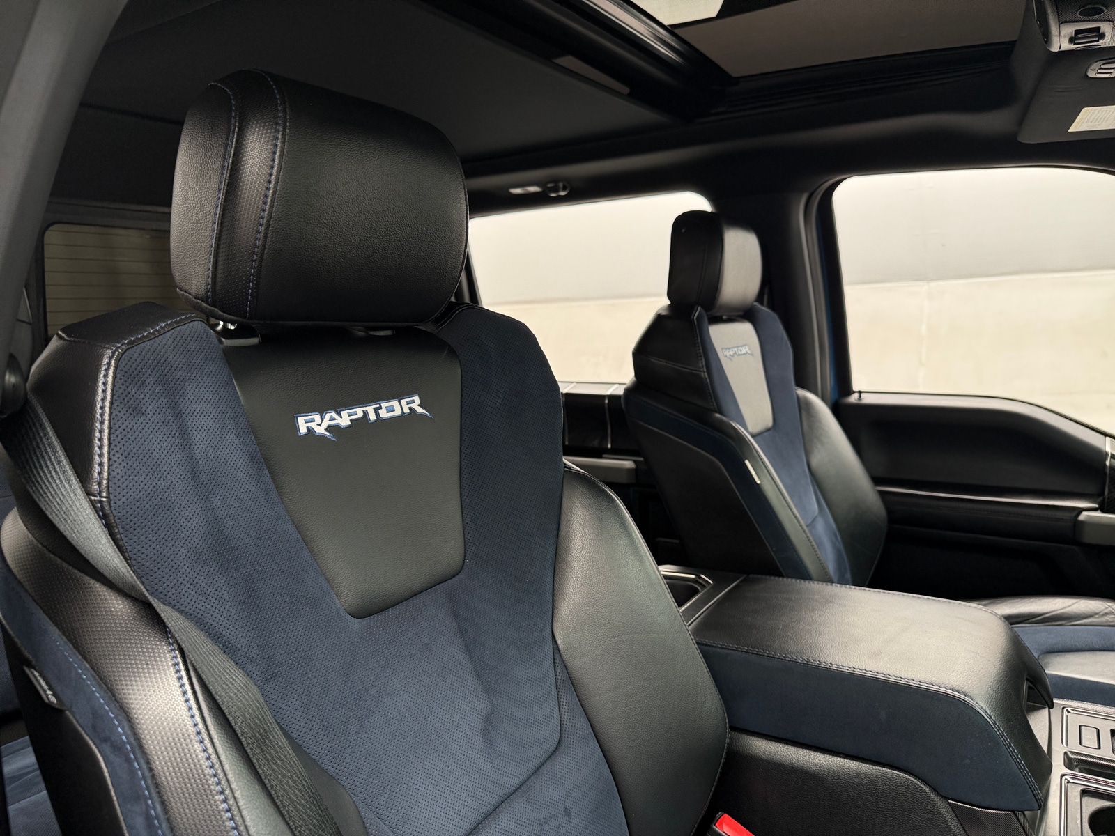 Thumbnail: 2019 Ford Econoline - 2