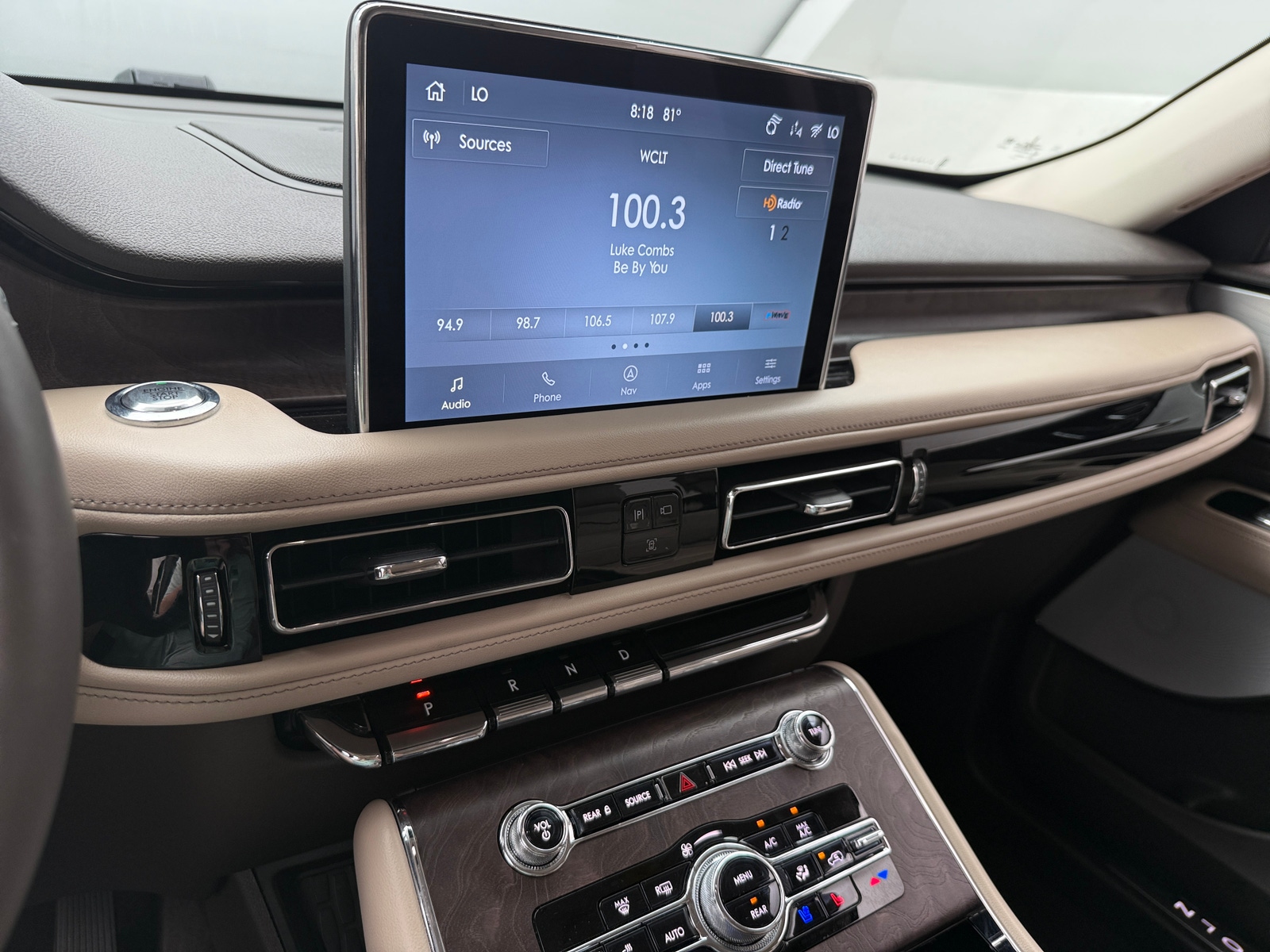 Thumbnail: 2023 Lincoln Aviator - 3