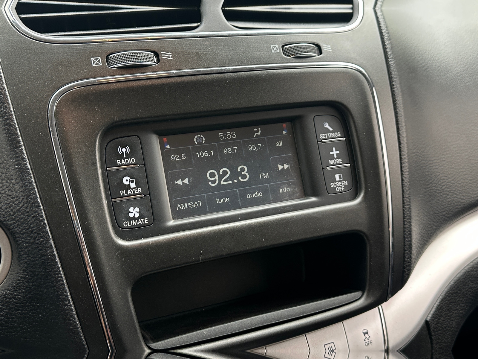 Thumbnail: 2018 Dodge Journey - 4