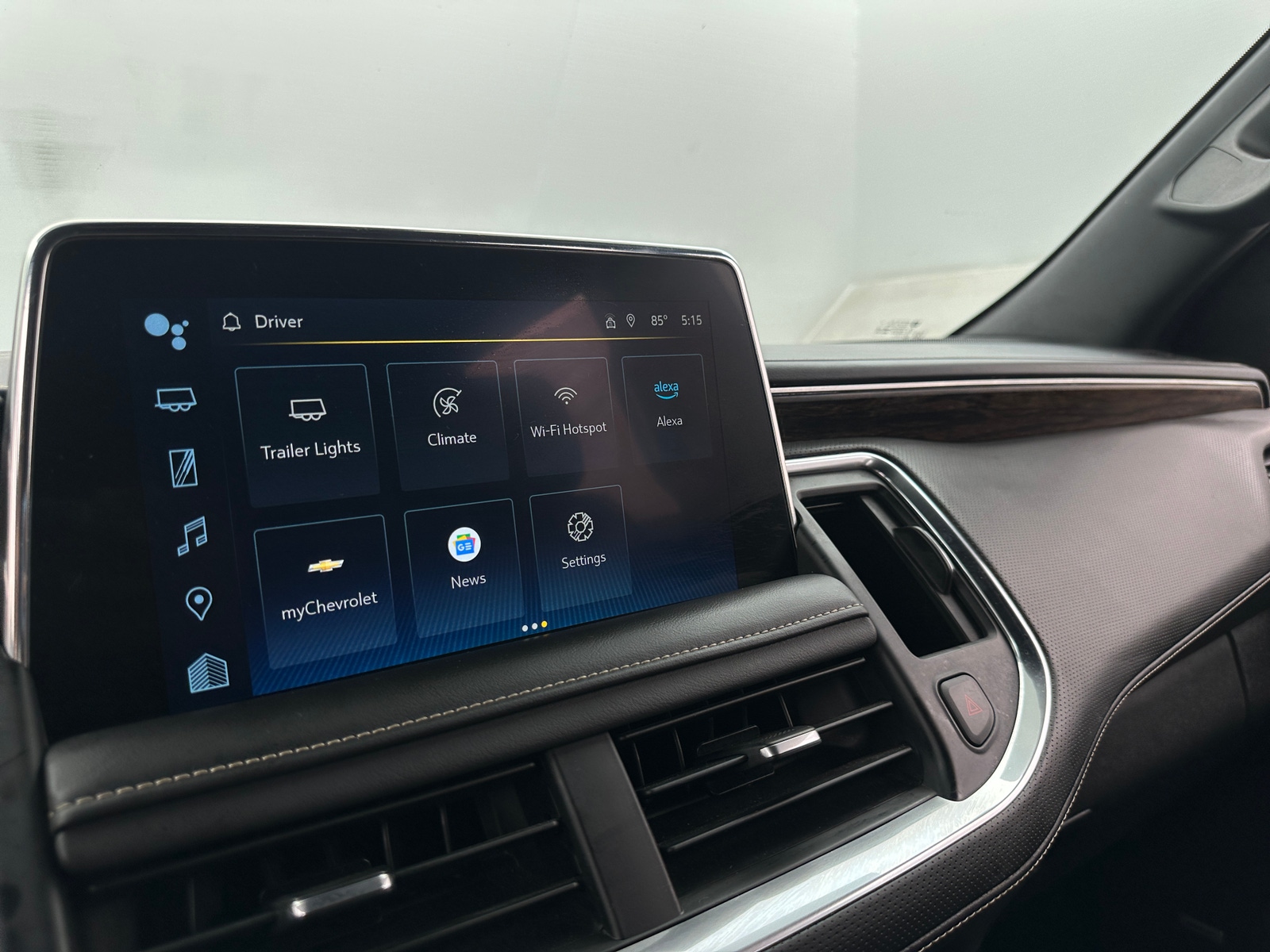Thumbnail: 2023 Chevrolet Suburban - 3