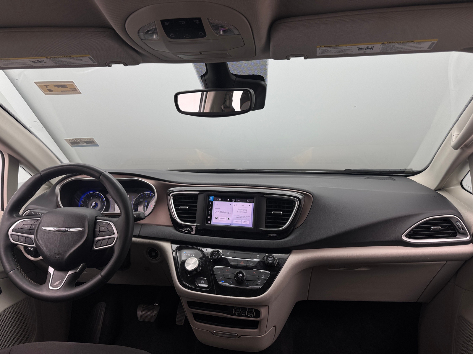 Thumbnail: 2023 Chrysler Voyager - 3