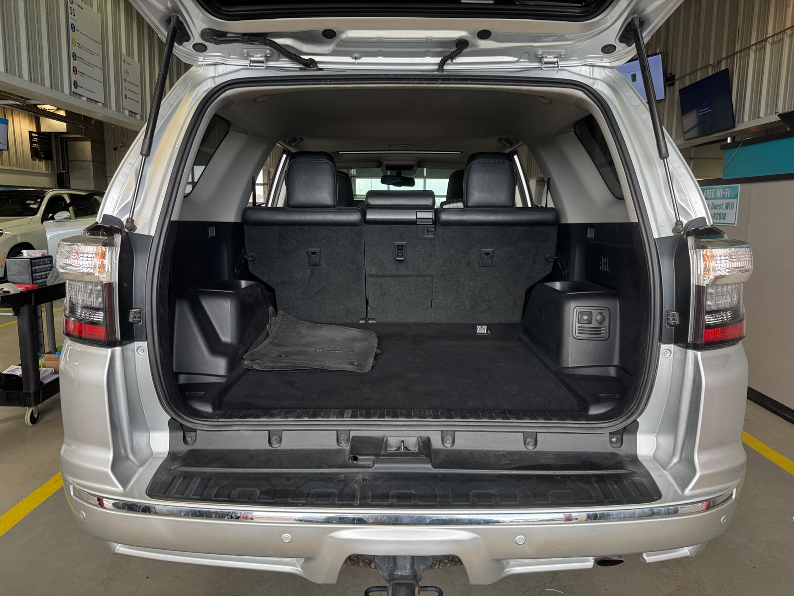 Thumbnail: 2015 Toyota 4Runner - 7