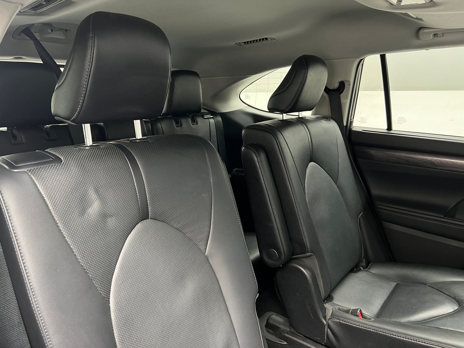Thumbnail: 2021 Toyota Highlander - 5