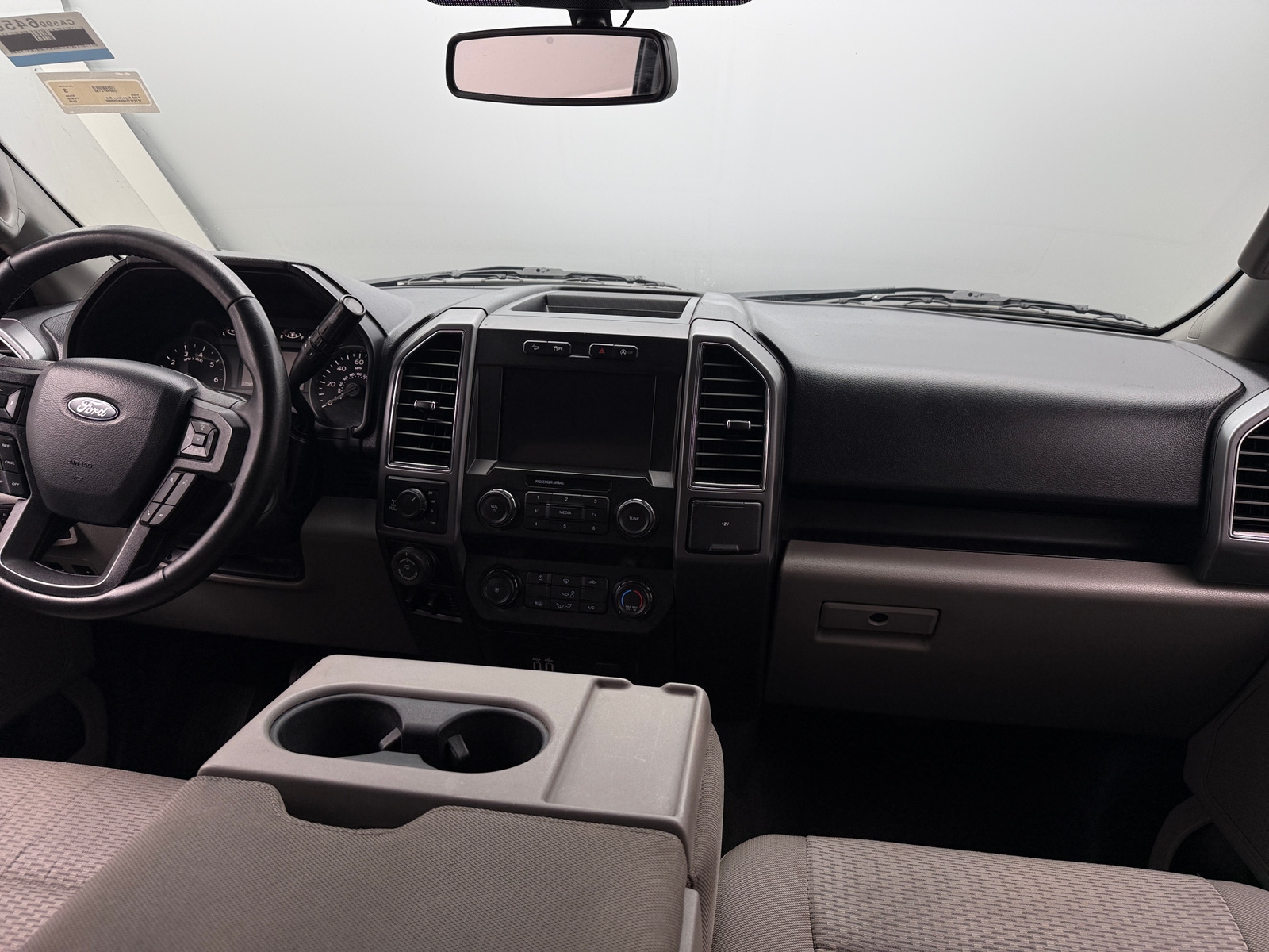 Thumbnail: 2019 Ford Econoline - 3
