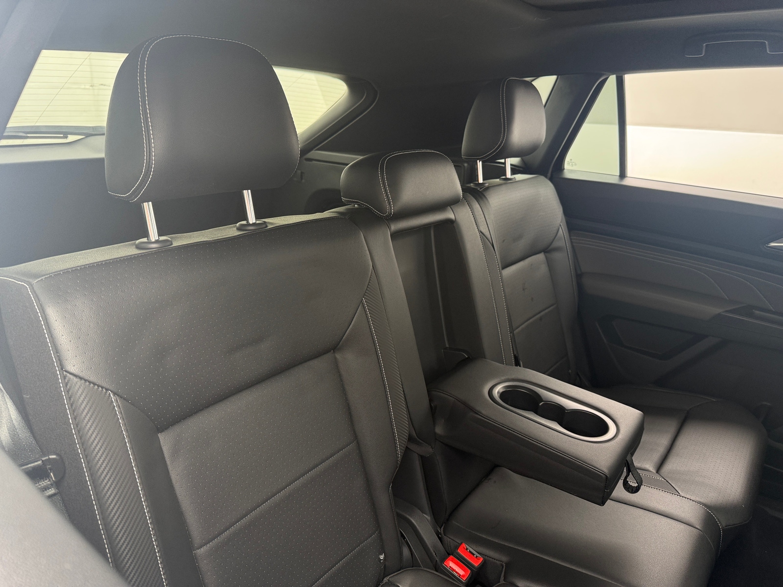 Thumbnail: 2022 Volkswagen Atlas - 5