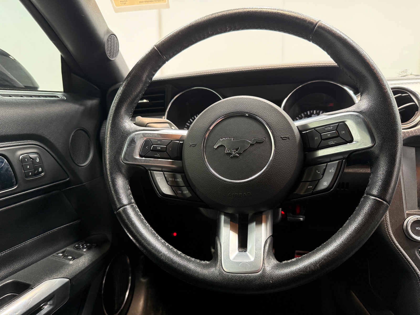 Thumbnail: 2017 Ford Mustang - 3